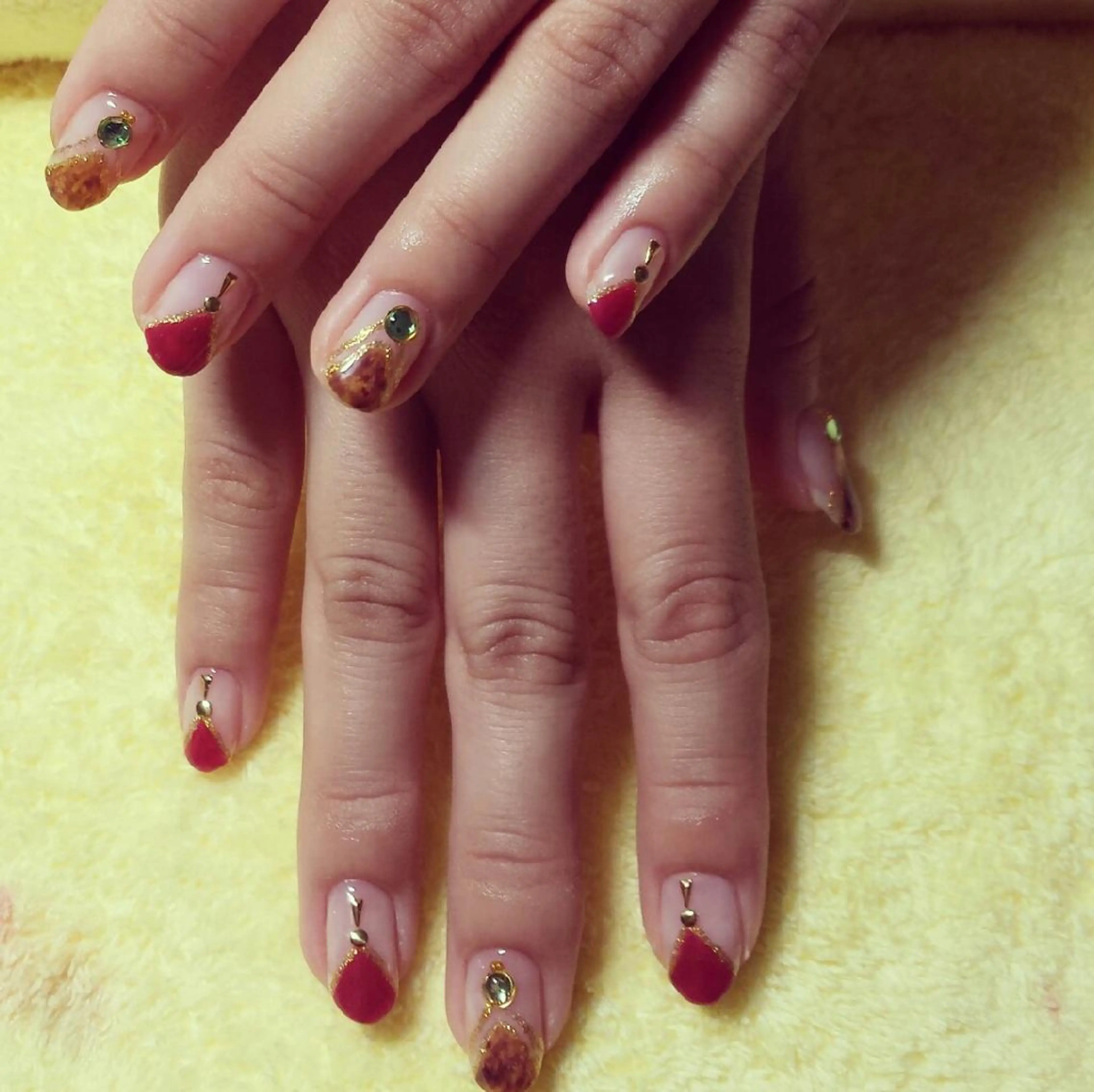 ネイル べっ甲ネイル 齋藤 あゆみのネイルデザイン