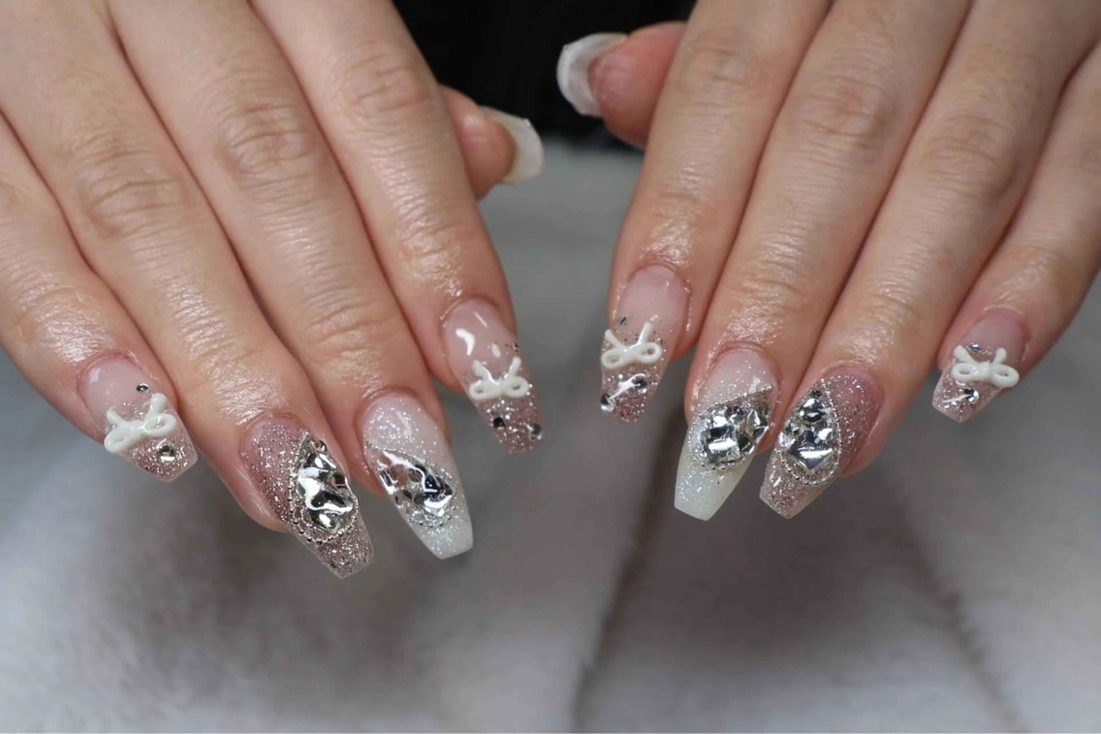 セミロング ハンドネイル bc_ sakuのネイルデザイン