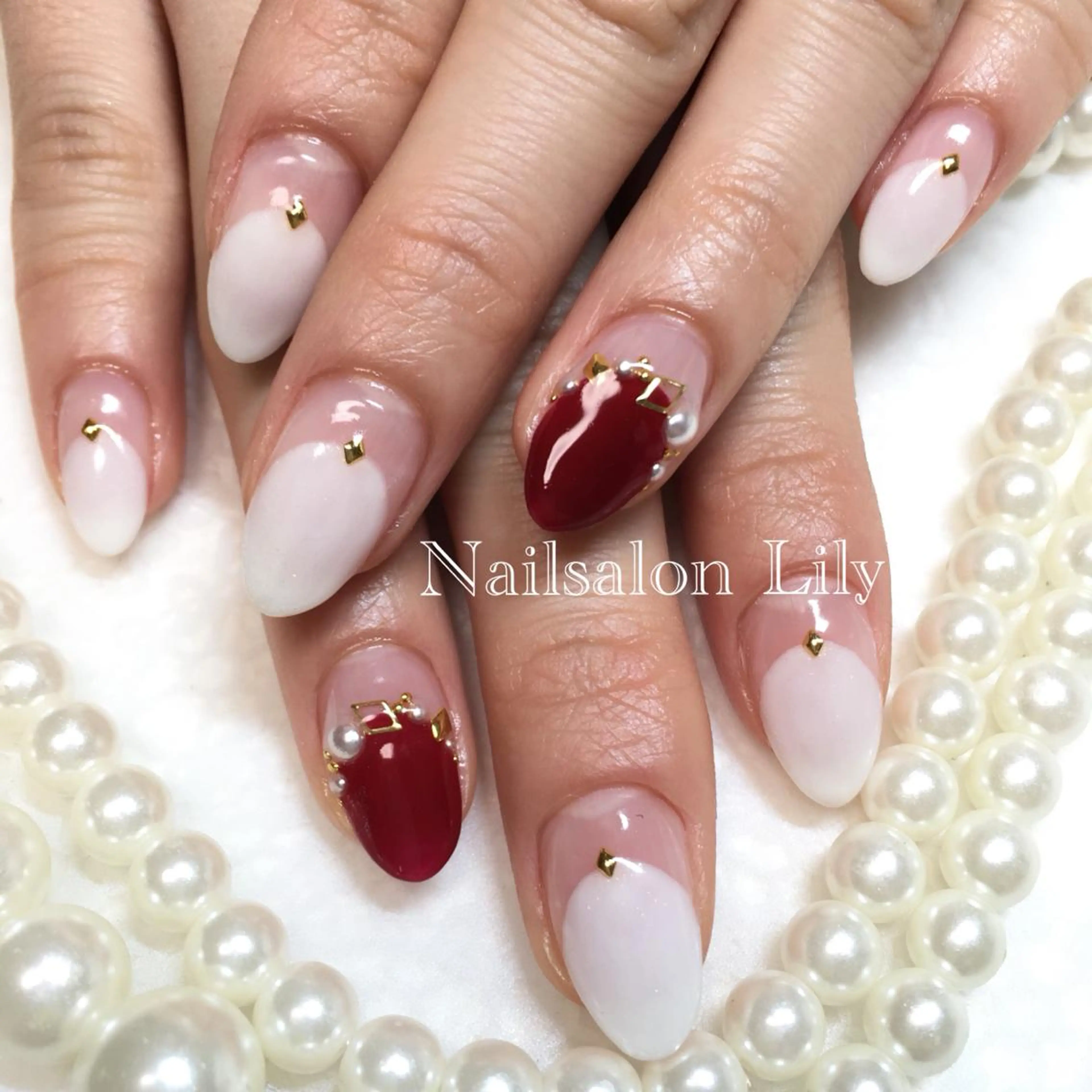 ネイル シンプルネイル Lily*nail 🌻Mii🌻のネイルデザイン