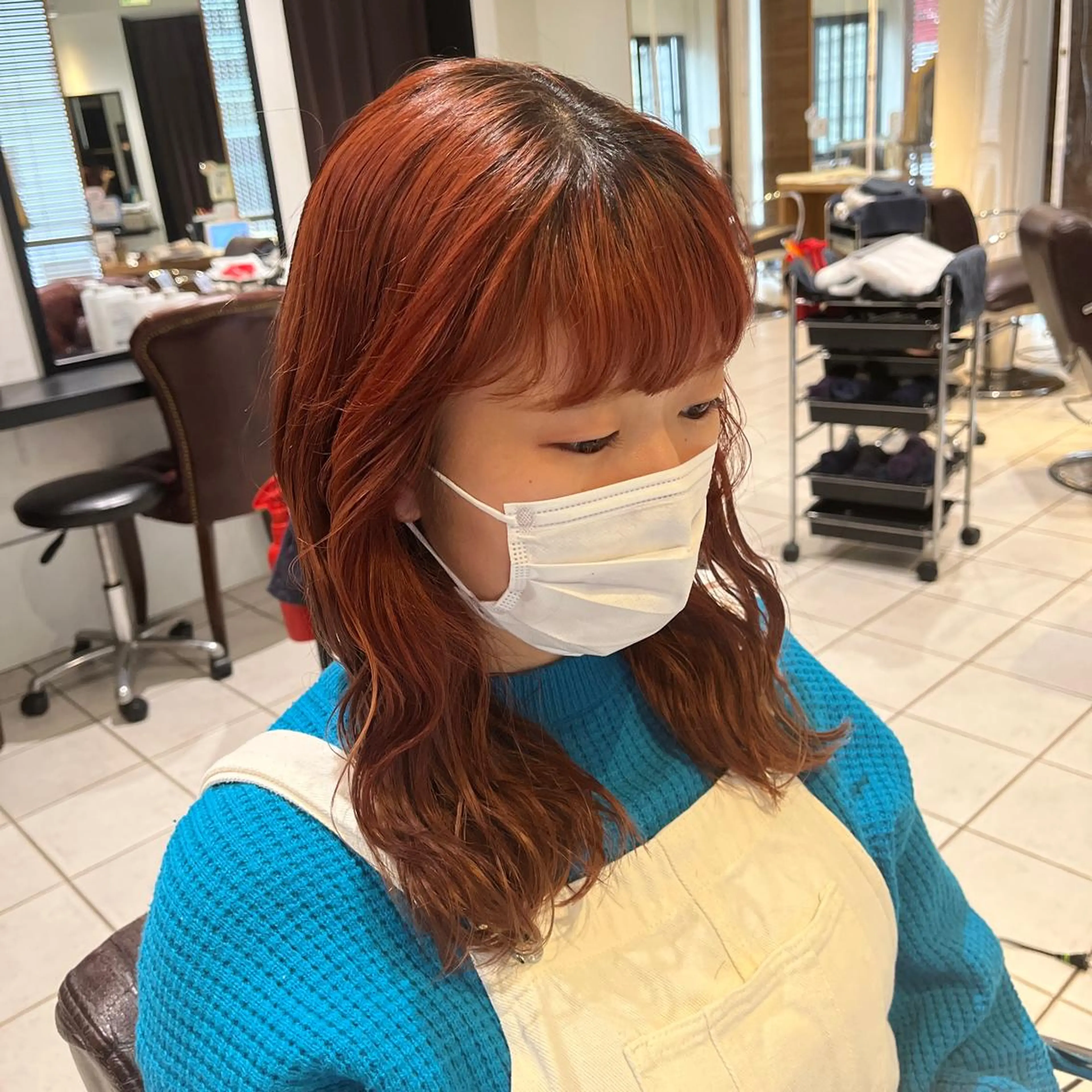 ロング カラー 吉田 美優のヘアスタイル