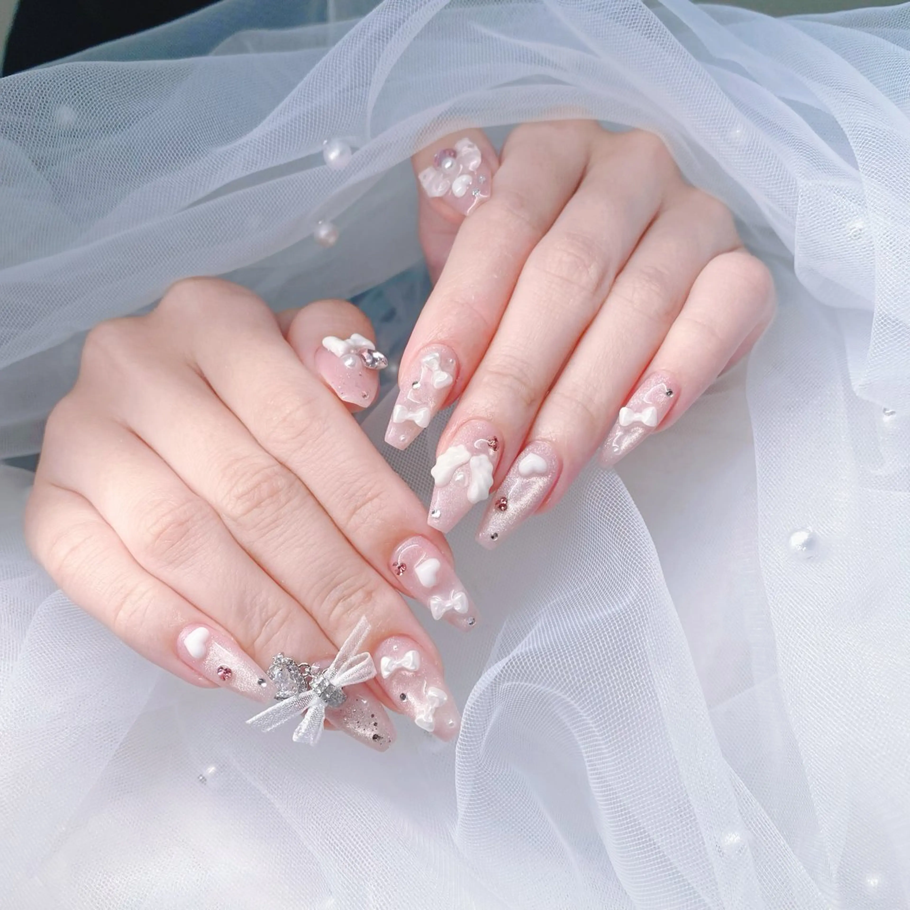 ネイル オーロラネイル ブルー チークネイル 長さ出し フットネイル ハンドネイル チップ長さ出し 専門店のネイルデザイン