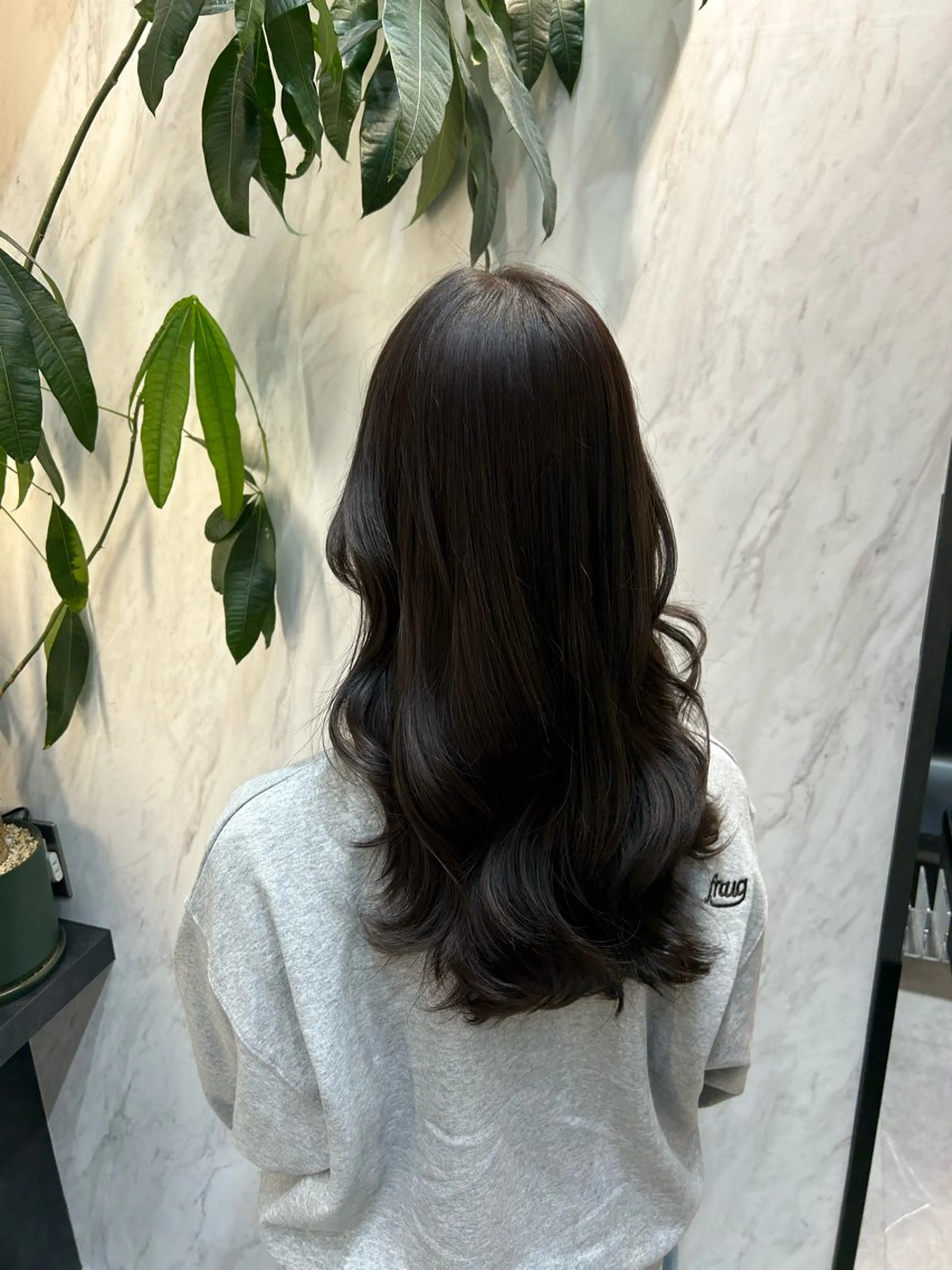 ロング アッシュ アッシュブラウン レイヤーカット 似合わせカット 🤍ヒナタのヘアスタイル