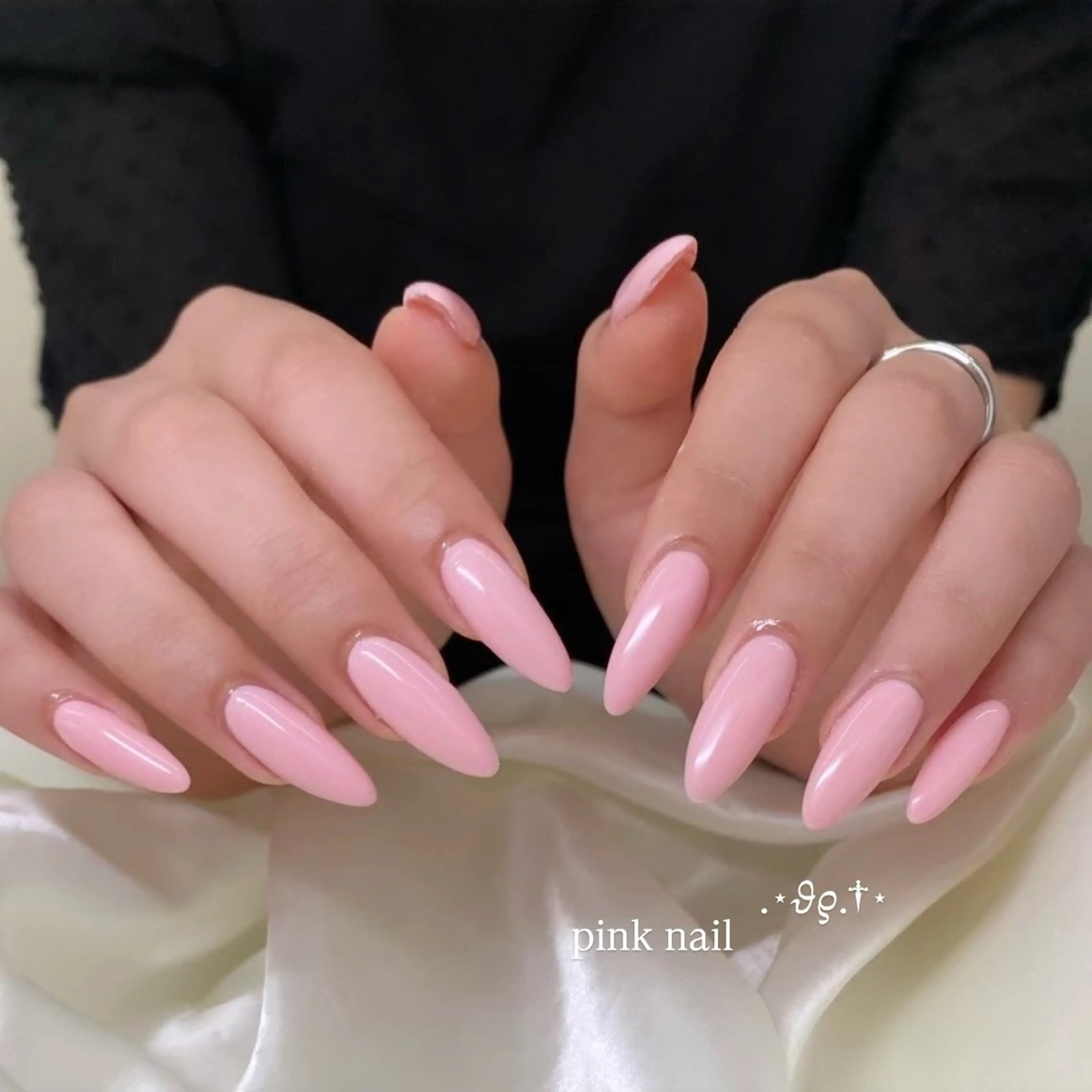 ネイル 韓国ネイル ワンカラーネイル ピンク 春ネイル ワンホンネイル ハンドネイル Moana Aiのネイルデザイン
