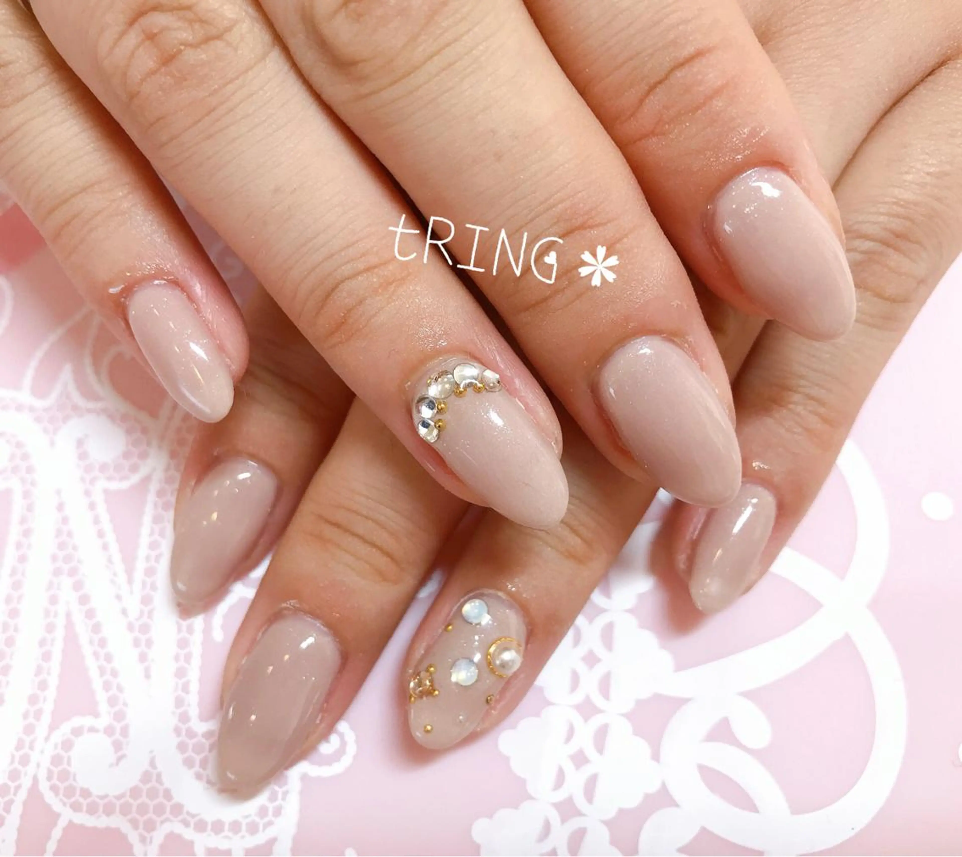 ネイル ストーンネイル ハンドネイル tRING＊ しいの木台のネイルデザイン