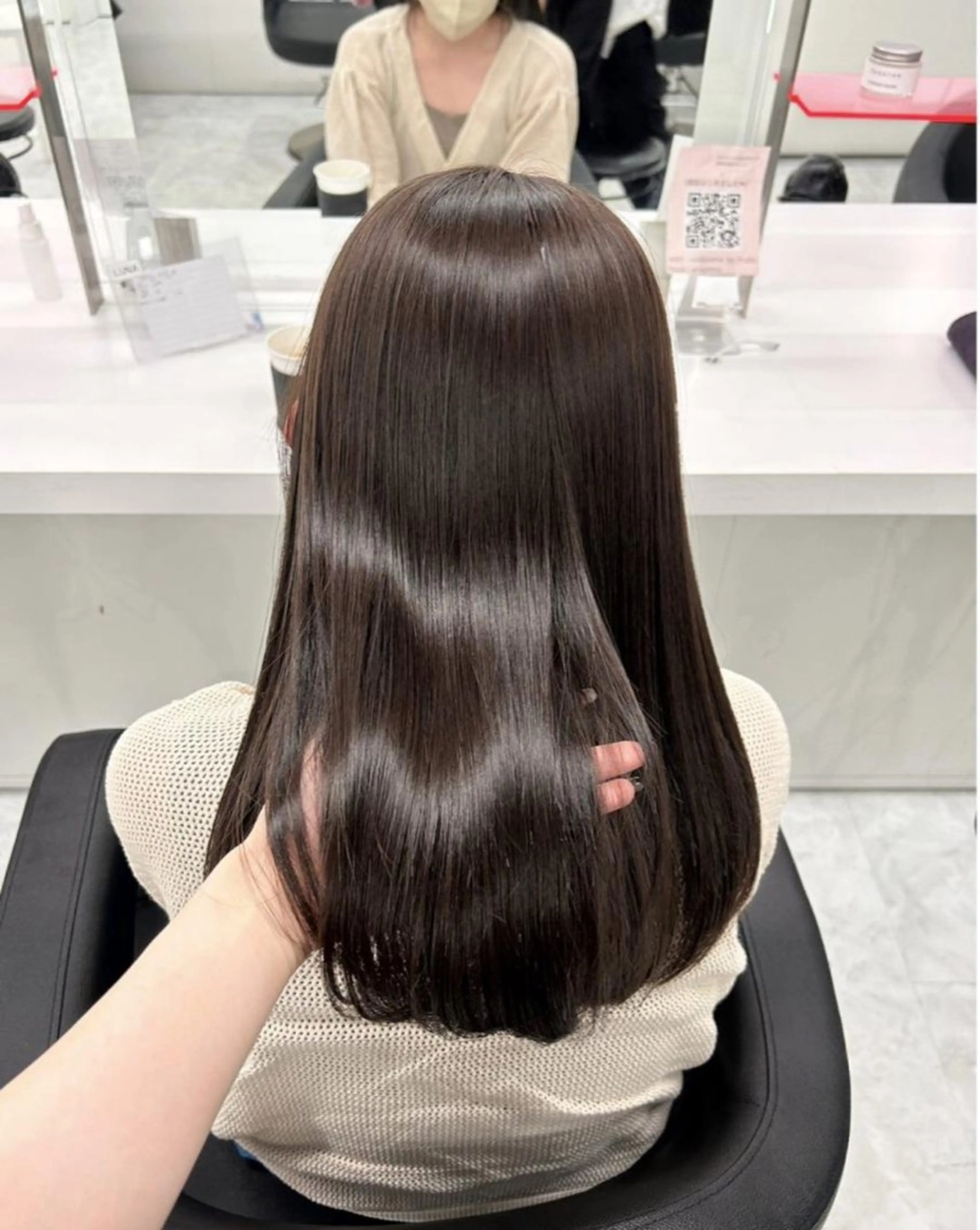 ロング カット ヘアカラー 縮毛矯正 トリートメント 韓国ヘア/ブリーチ無 しWカラー/オリーブのヘアスタイル