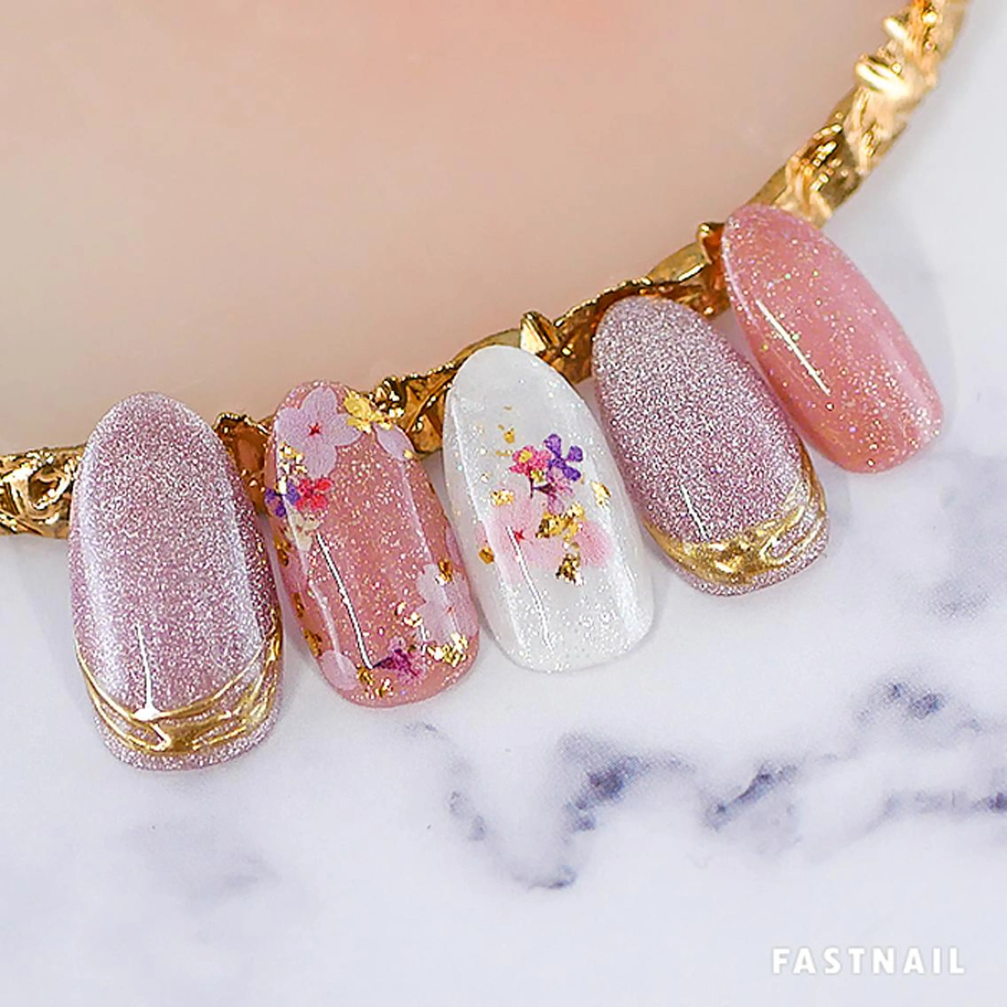 ネイル フットネイル フレンチネイル ジェルネイル ワンカラーネイル パラジェル ファストネイル ロコ 春日のネイルデザイン