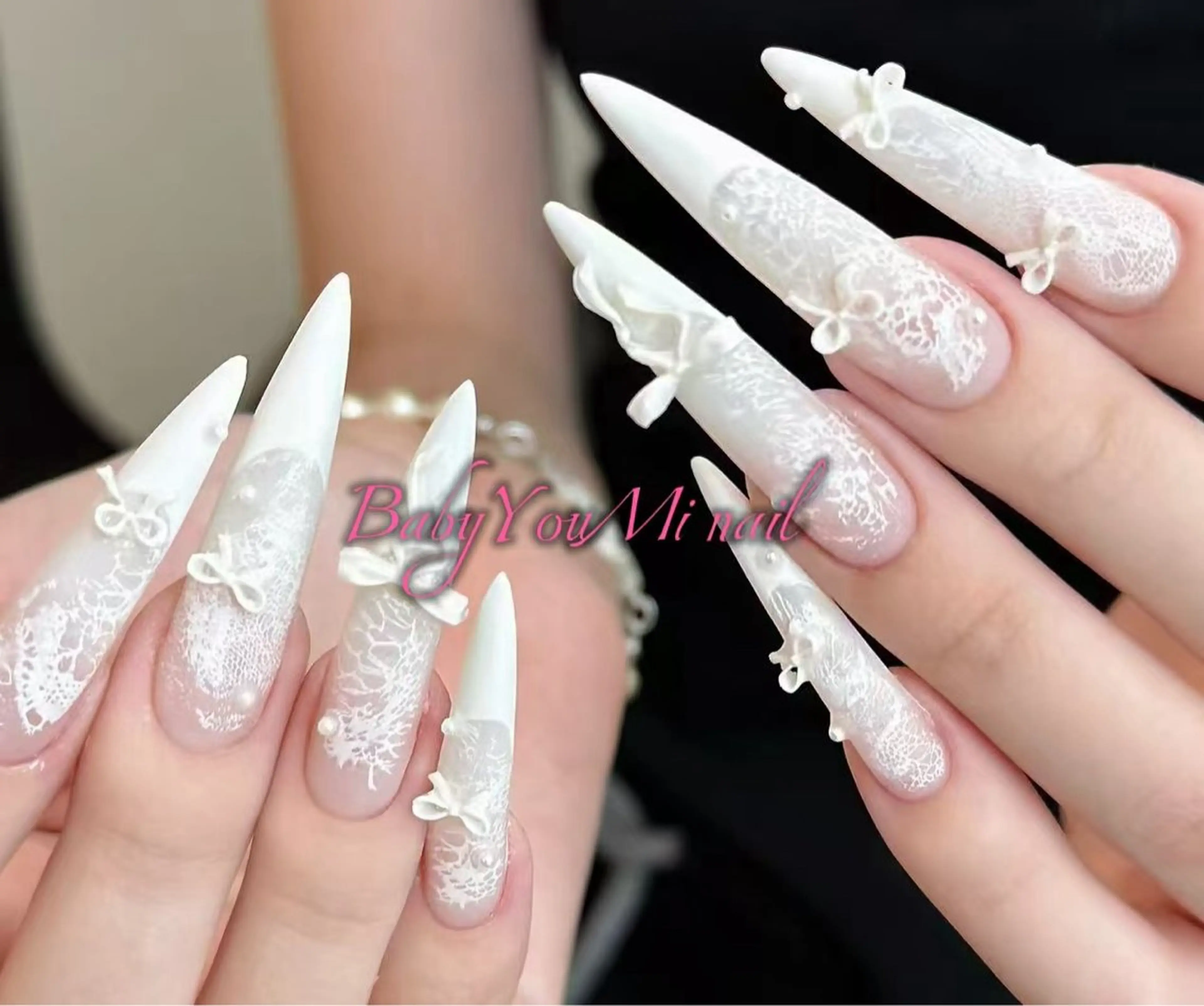 ネイル オーロラネイル フラワーネイル フットネイル フレンチネイル ジェルネイル ハンドネイル BabyYouMi nailのネイルデザイン