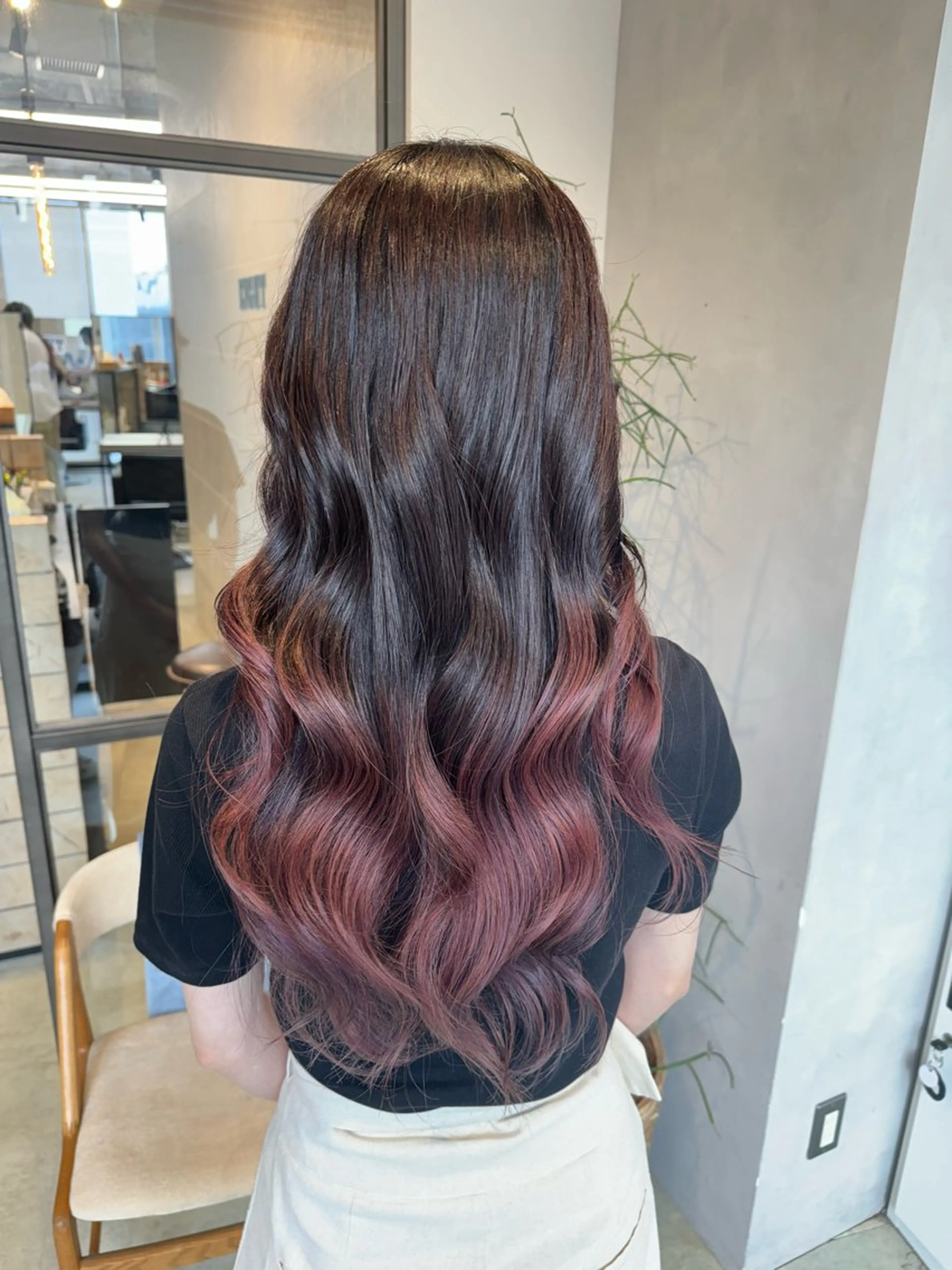 ロング カラー ブリーチ グラデーションカラー ピンクカラー カット ヘアカラー トリートメント 透明感カラー✨艶髪 制作🌱山根あゆみのヘアスタイル