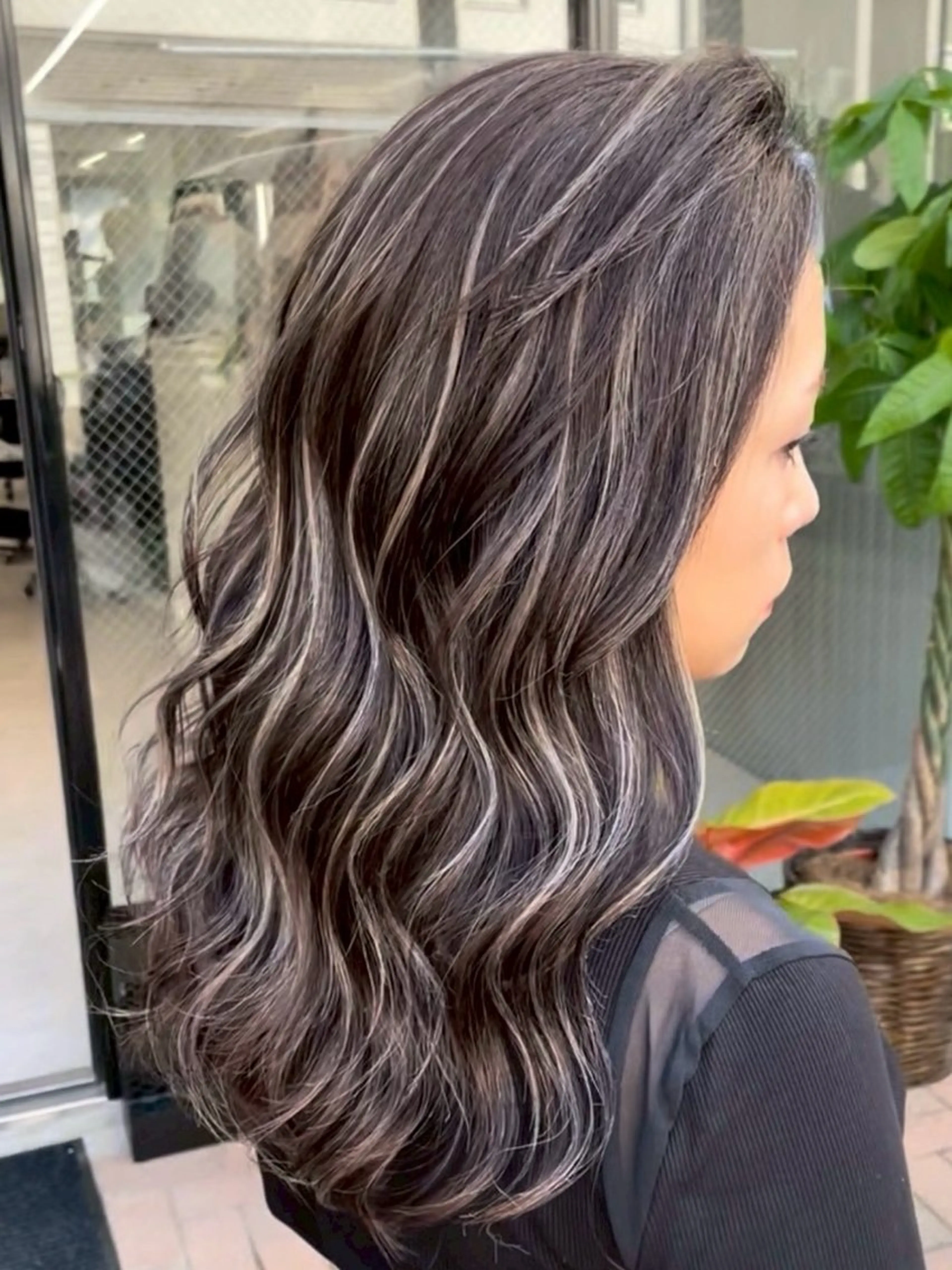 ロング カラー ベージュカラー グレージュ ハイライトカラー ハイライト カット ヘアカラー トリートメント 表参道/ハイライト バレイヤージュのヘアスタイル