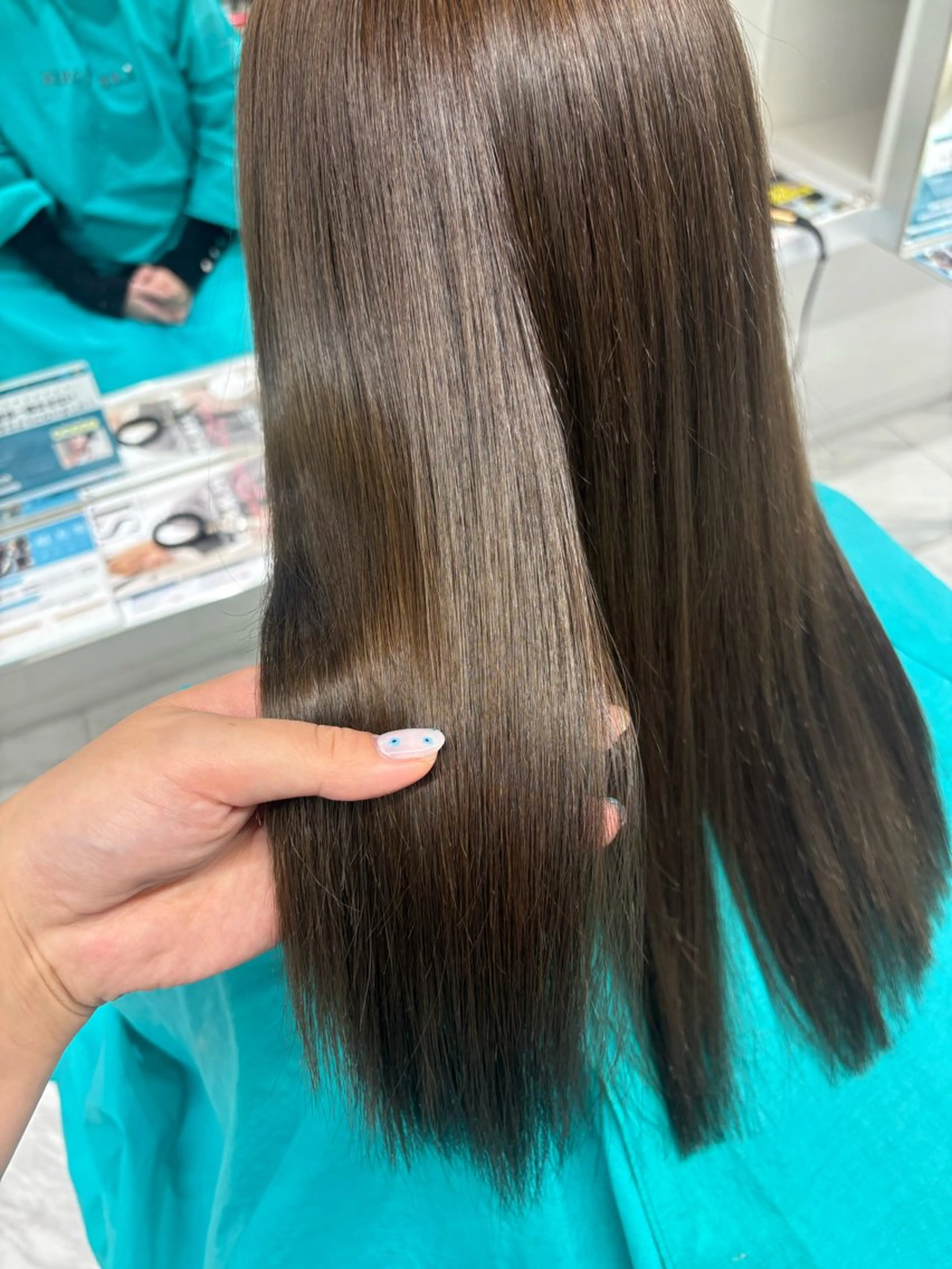 ロング カット ヘアカラー 松田 百花のヘアスタイル