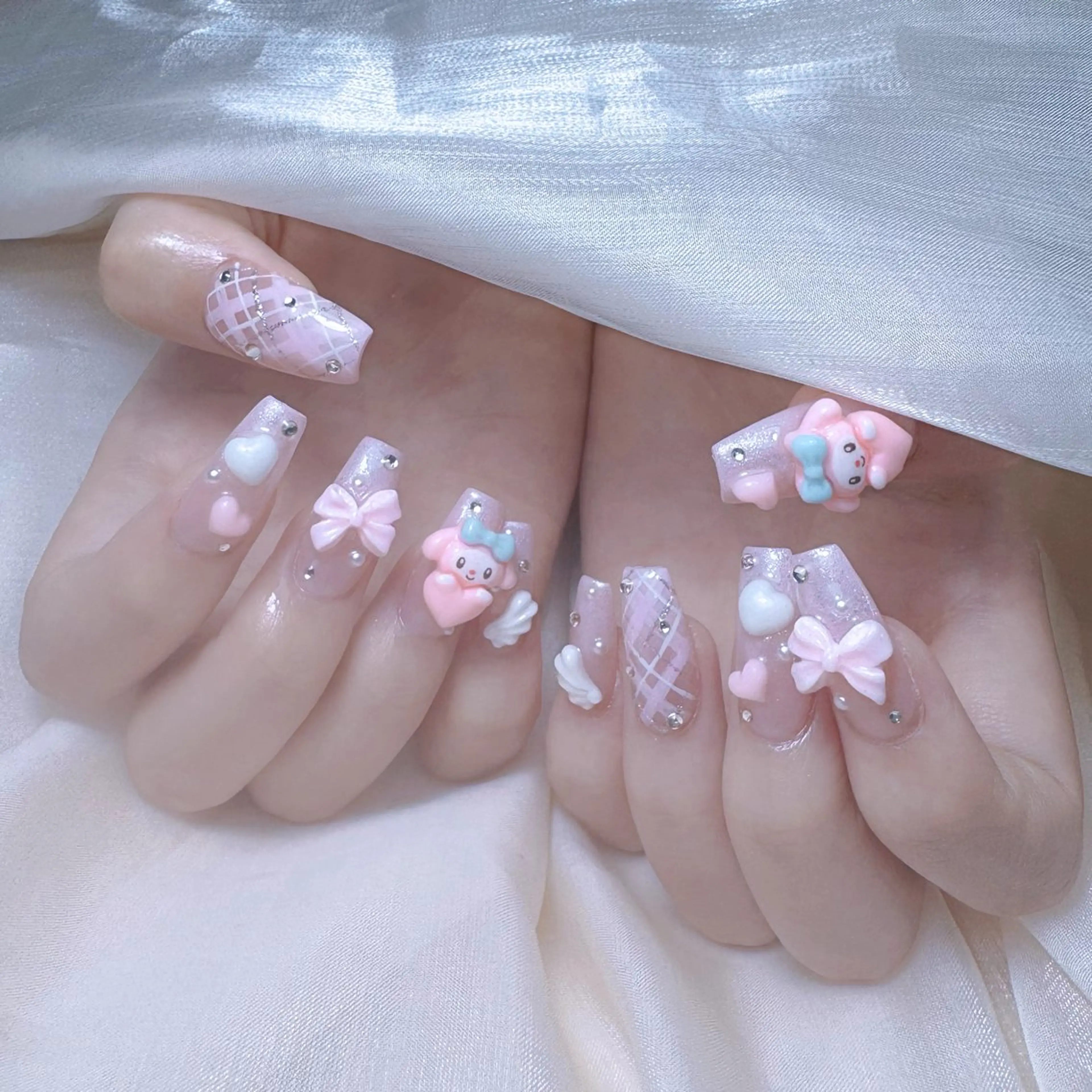 ネイル チークネイル クリアネイル ガーリー キラキラネイル 韓国ネイル ハンドネイル princess スカルプ専門店のネイルデザイン
