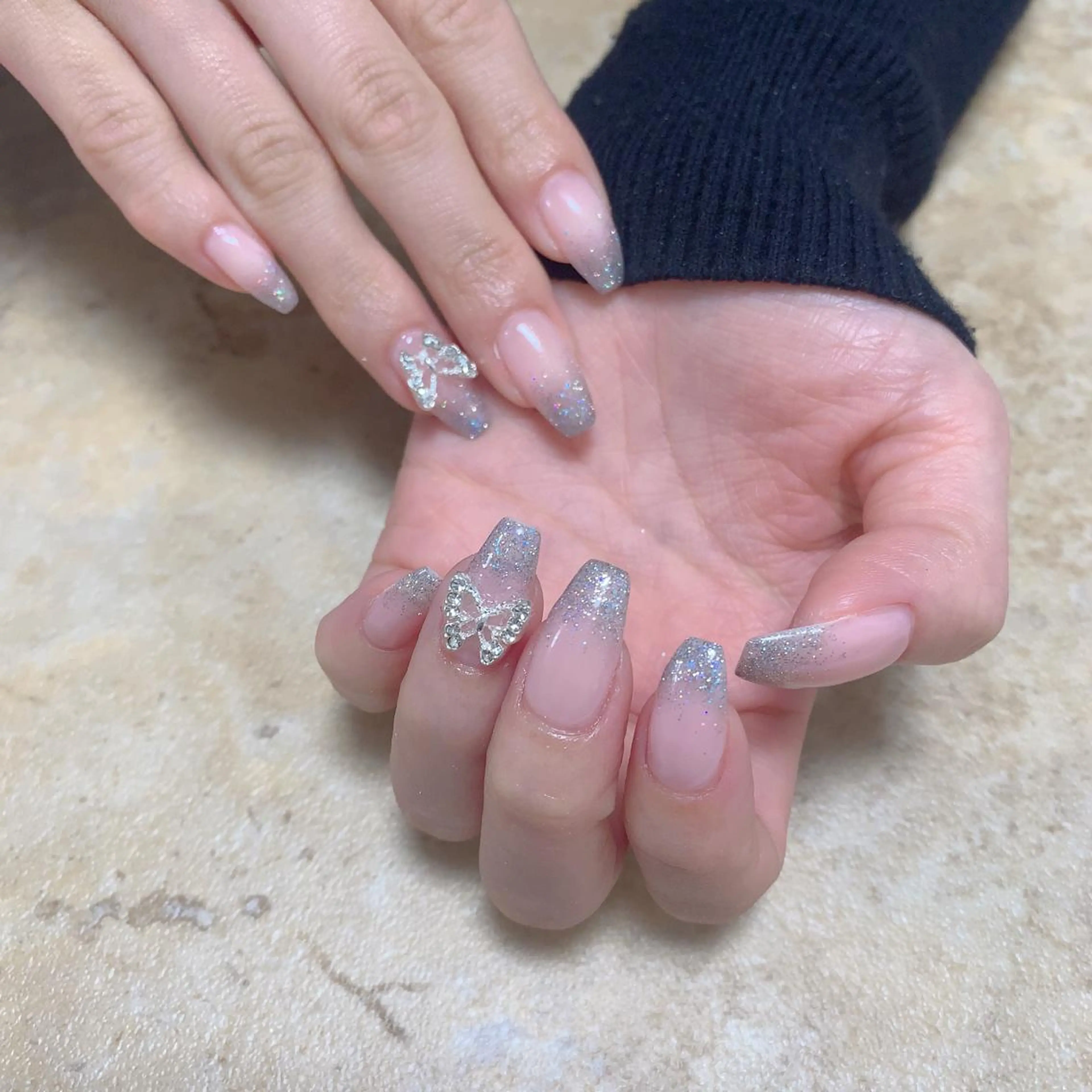 ネイル はな💎ネイル ワンホン、長さ出しのネイルデザイン