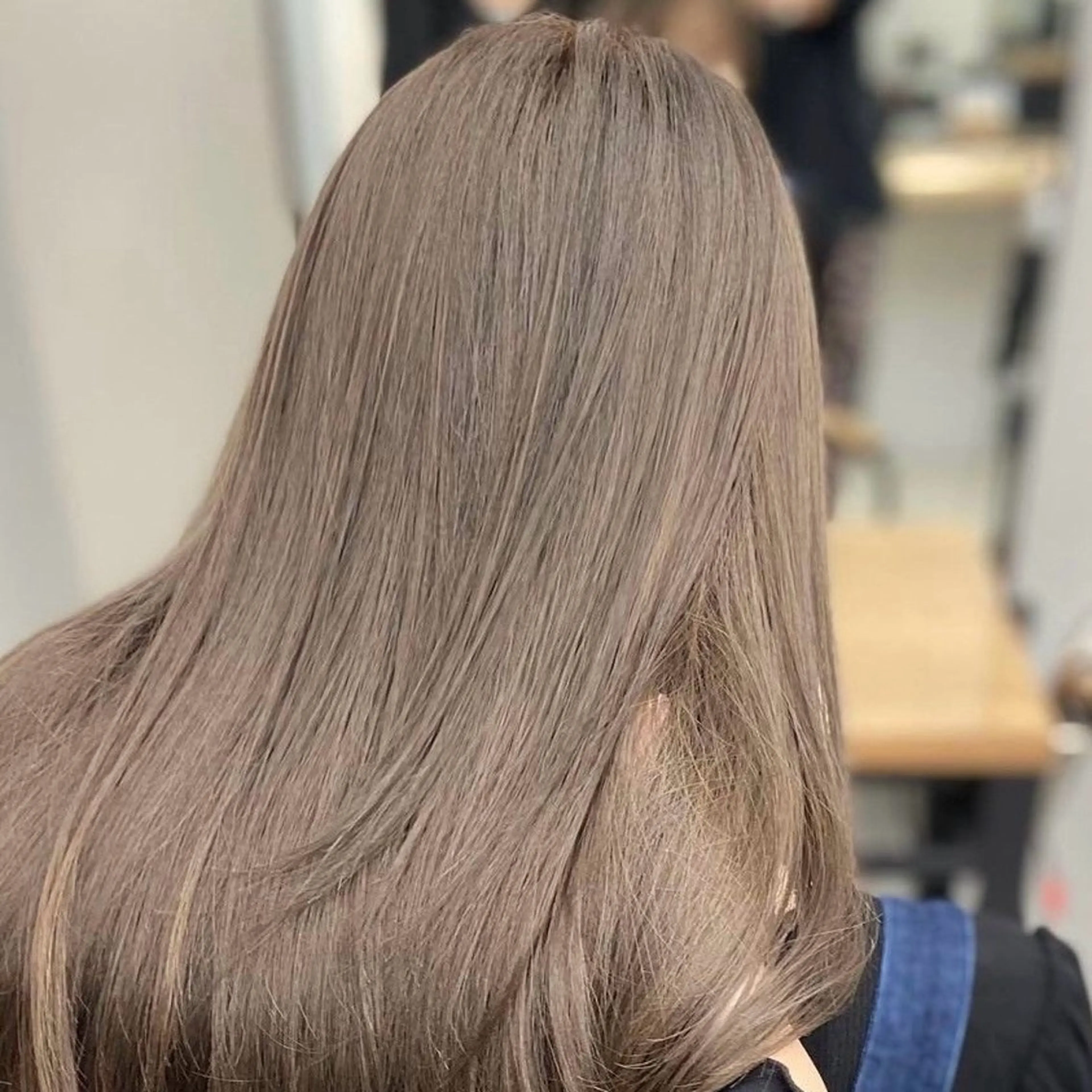 ミディアム カラー ブリーチ ケアブリーチ ダブルカラー インナーカラー 髪質改善 トリートメント IVY所属・髪質改善/韓国ヘア 顔まわり特化yutoのヘアスタイル