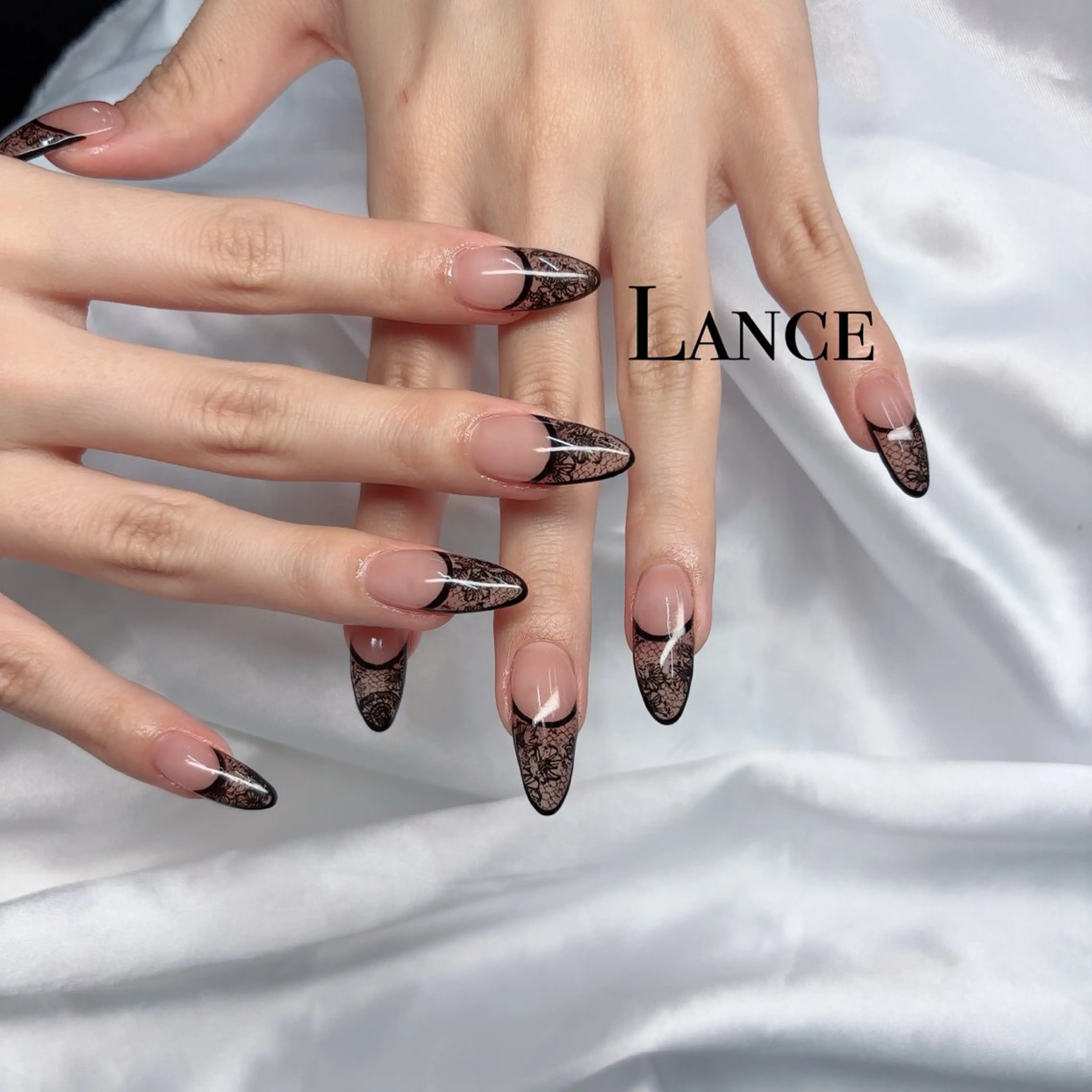 ネイル オーロラネイル フットネイル 氷ネイル・うるうるネイル キラキラネイル 韓国ネイル Lance nailのネイルデザイン