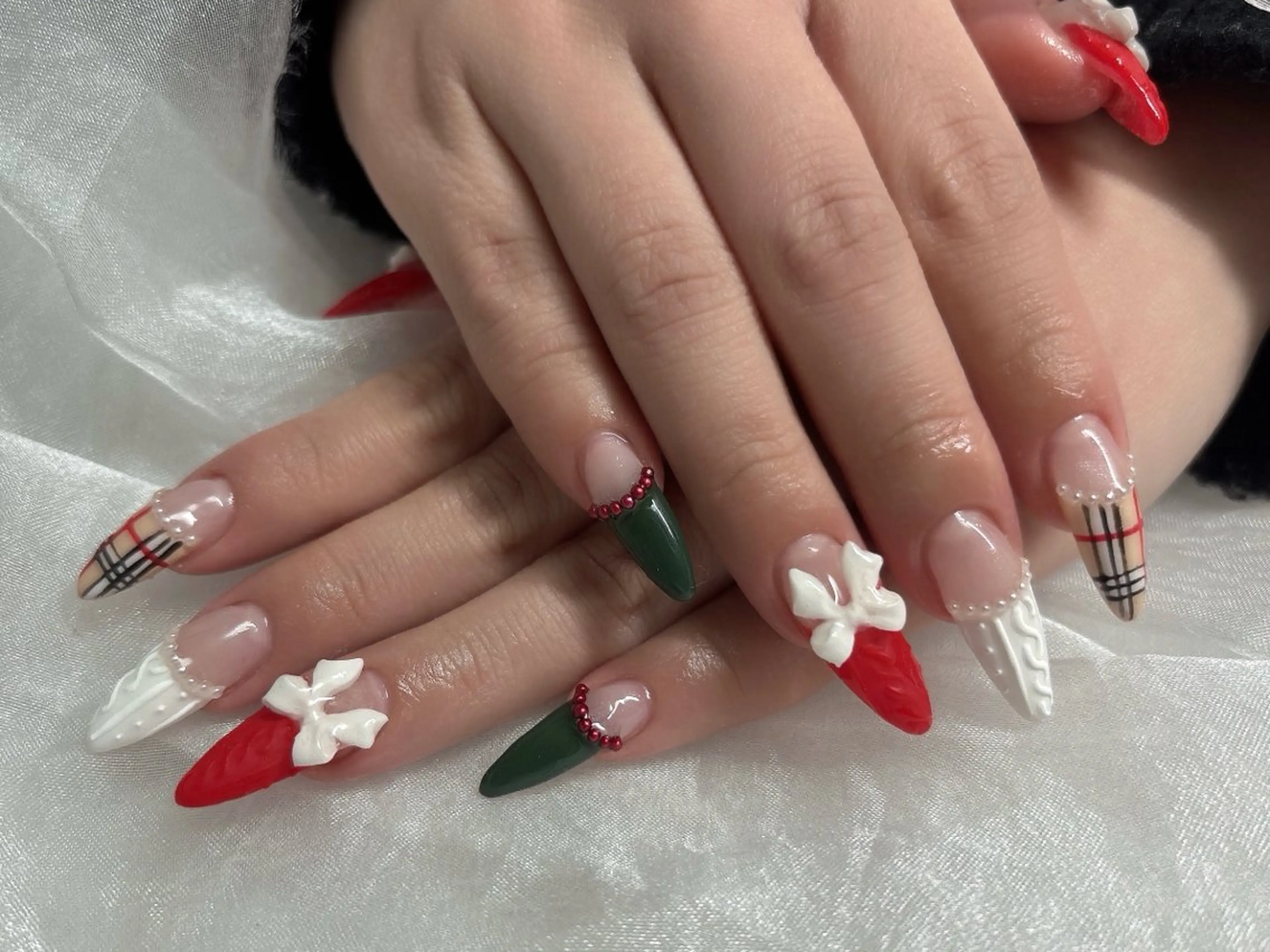 ネイル ハンドネイル BABY LION :Fumiyoのネイルデザイン