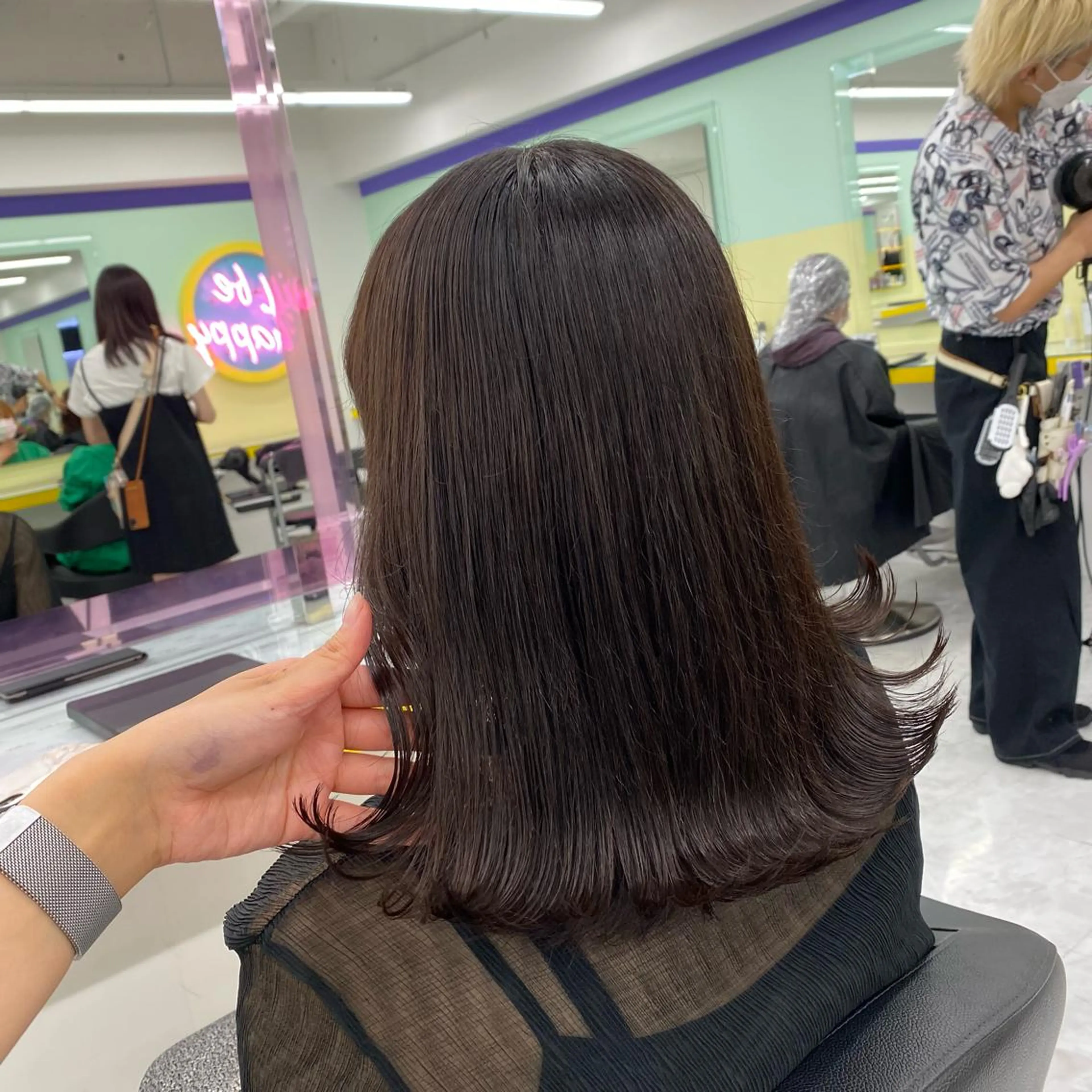 セミロング カラー ヘアアレンジ ヘアカラー トリートメント mai🍑暖色カラー /レイヤー💖のヘアスタイル