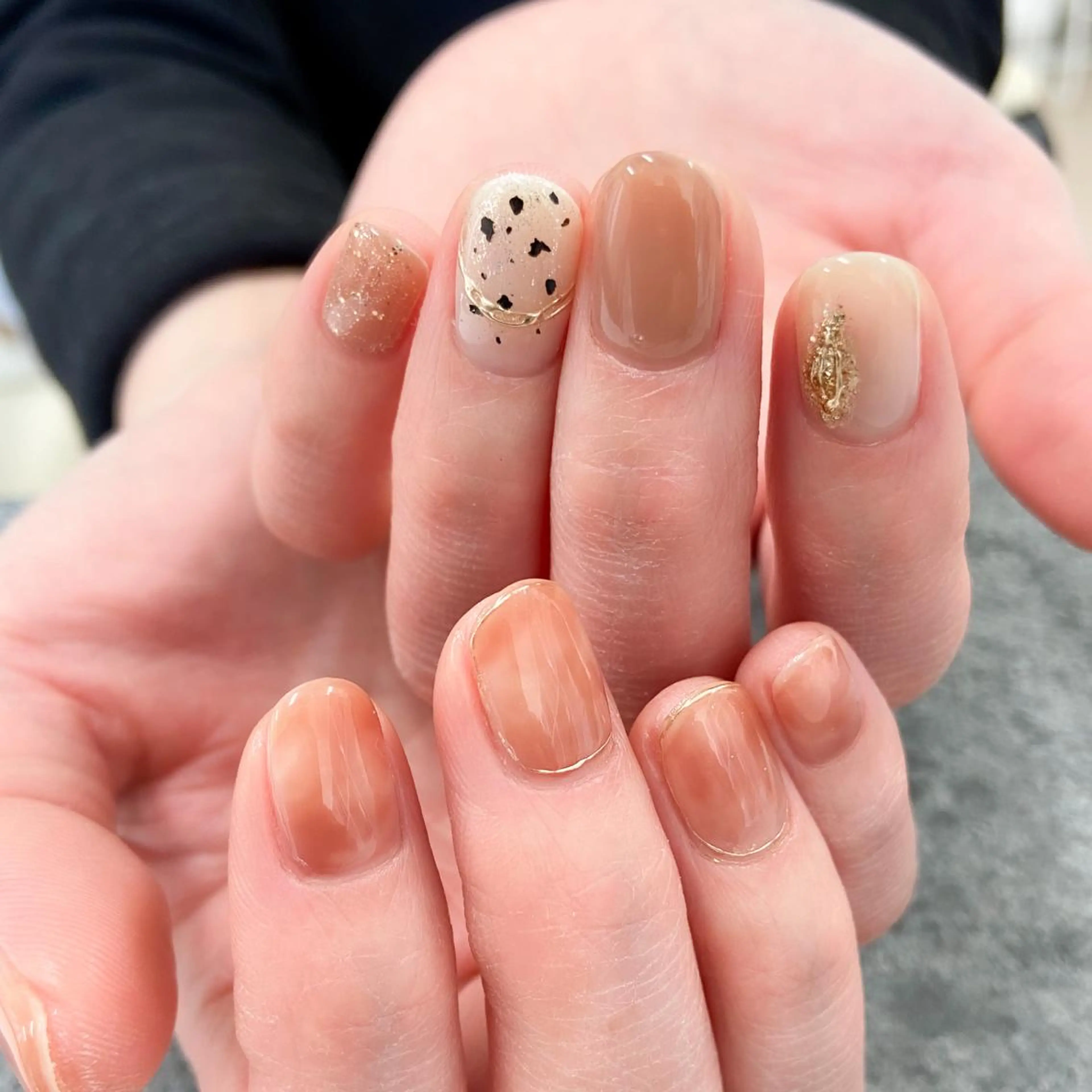 ネイル 黒沢 直子のネイルデザイン