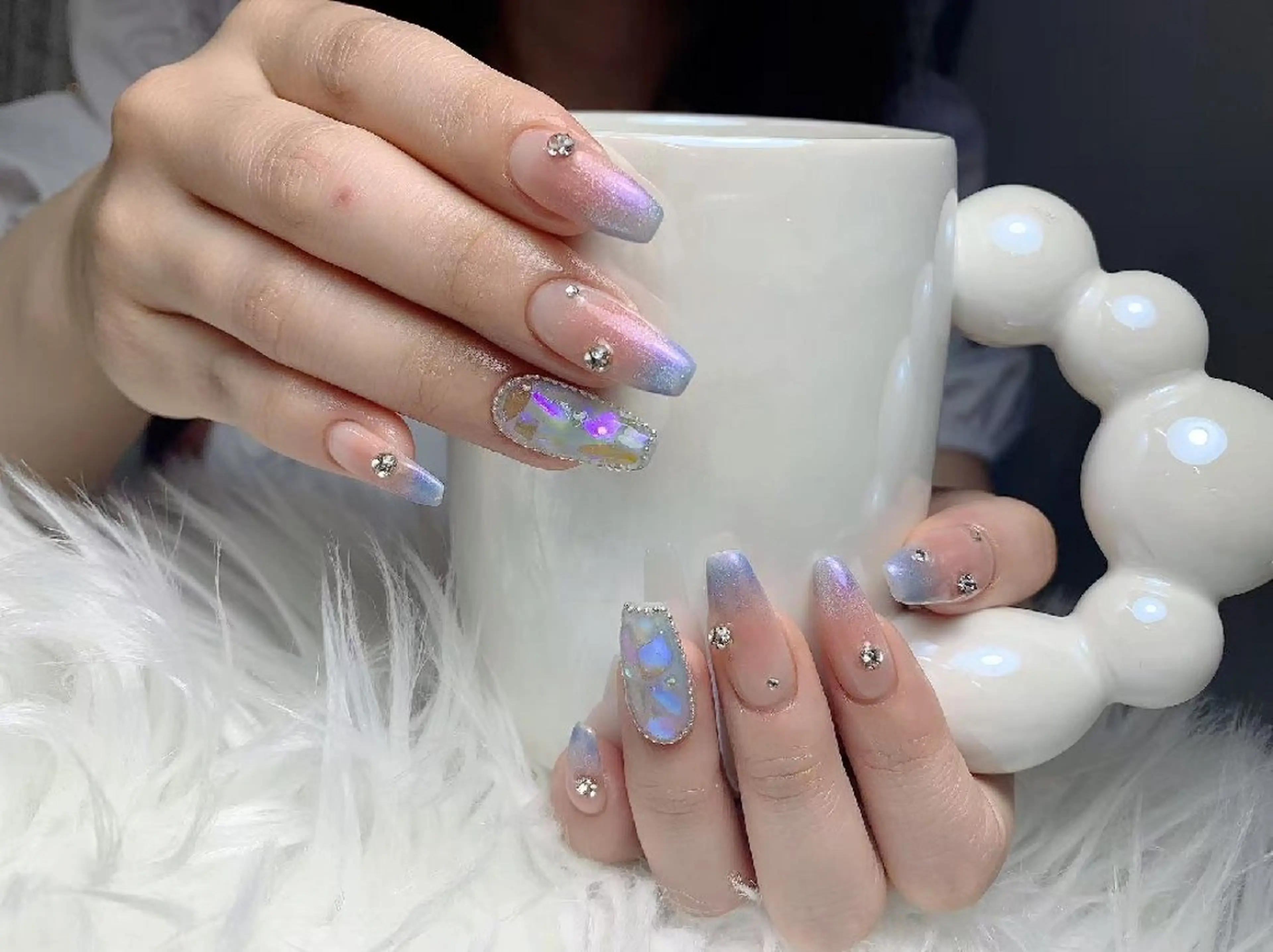 ネイル ENsalon AKIRAのネイルデザイン