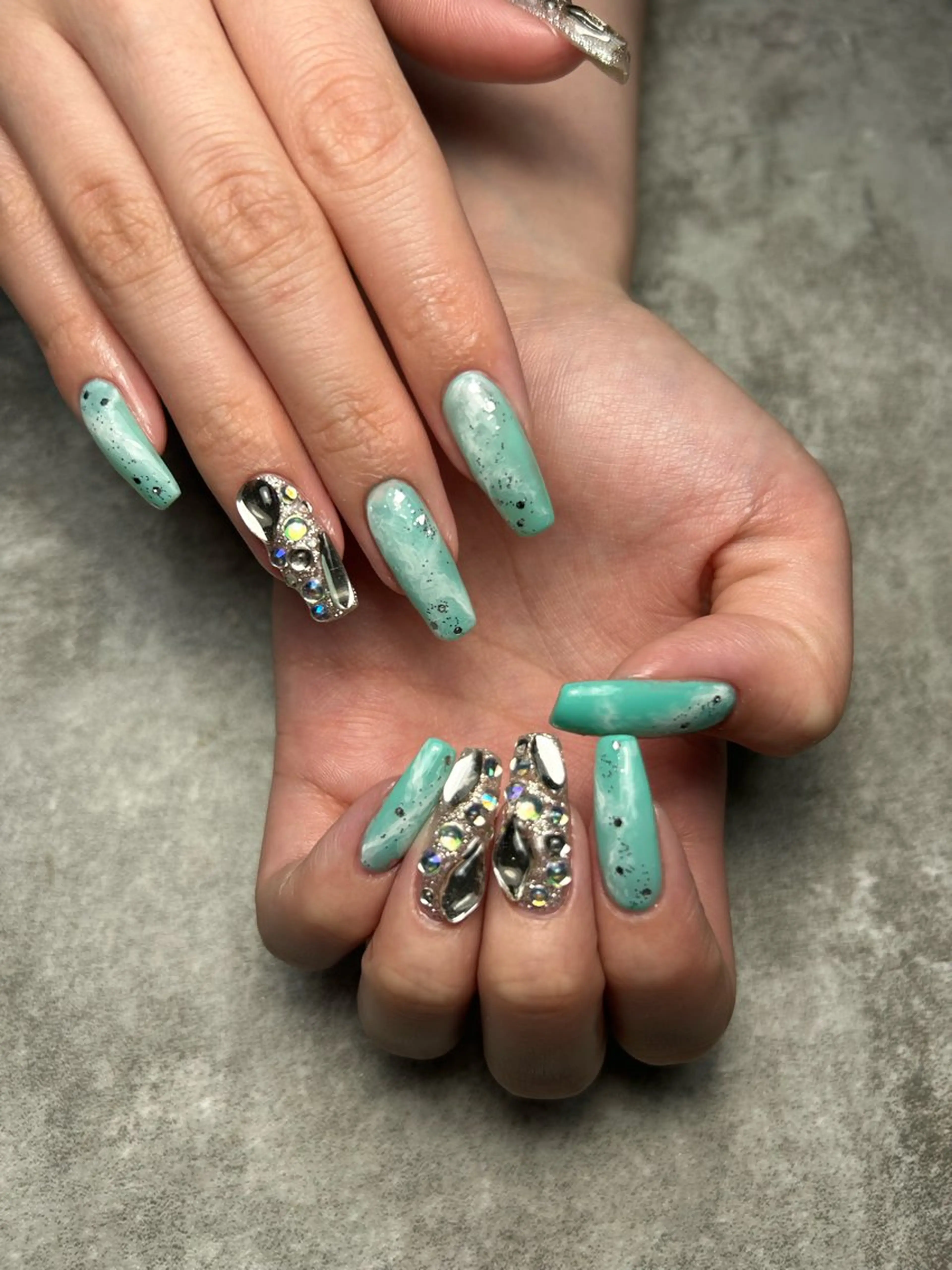 ネイル Bright 船山来のネイルデザイン