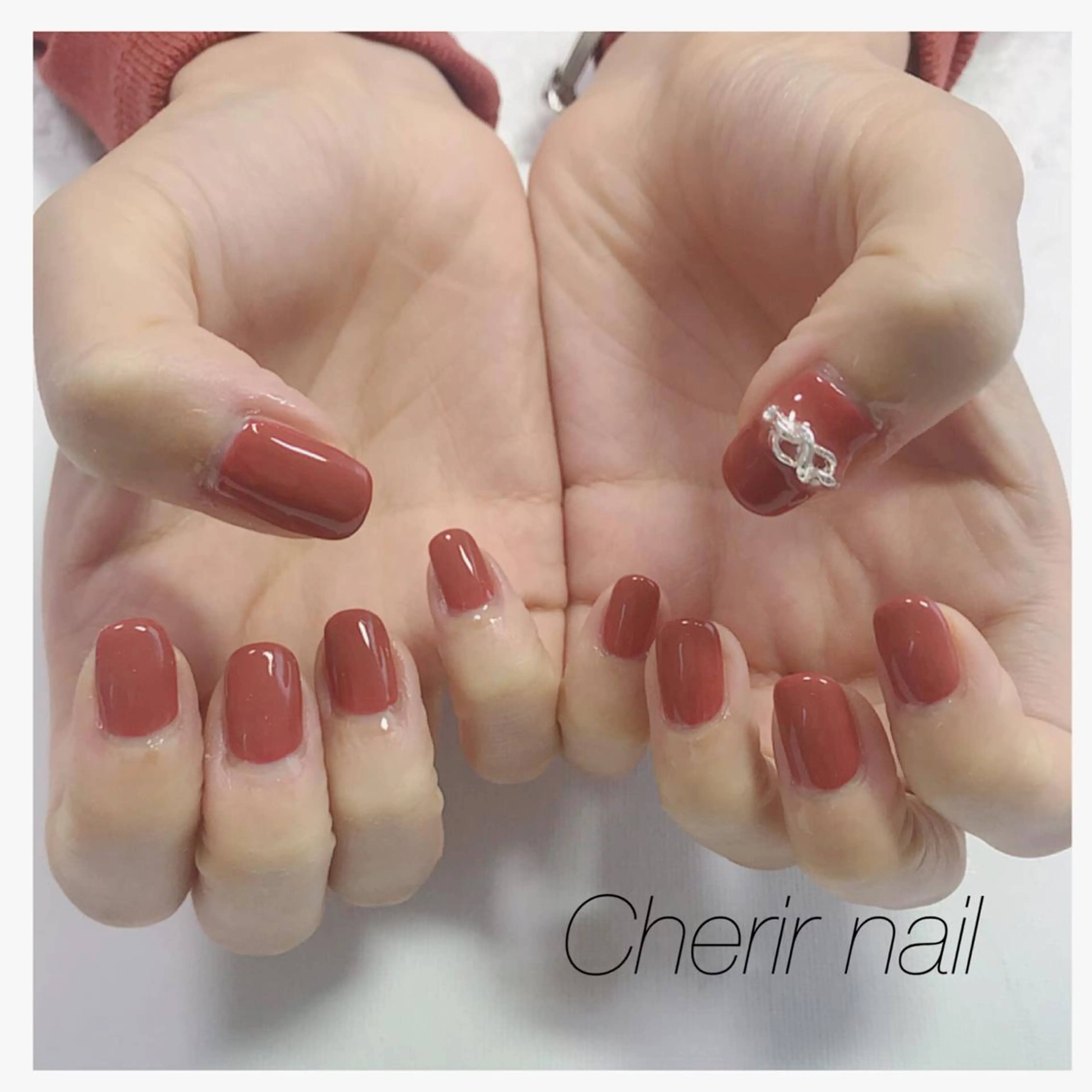 ネイル ブラウン 韓国ネイル ワンカラーネイル 赤色 ショートネイル Cherirnail kaoriのネイルデザイン