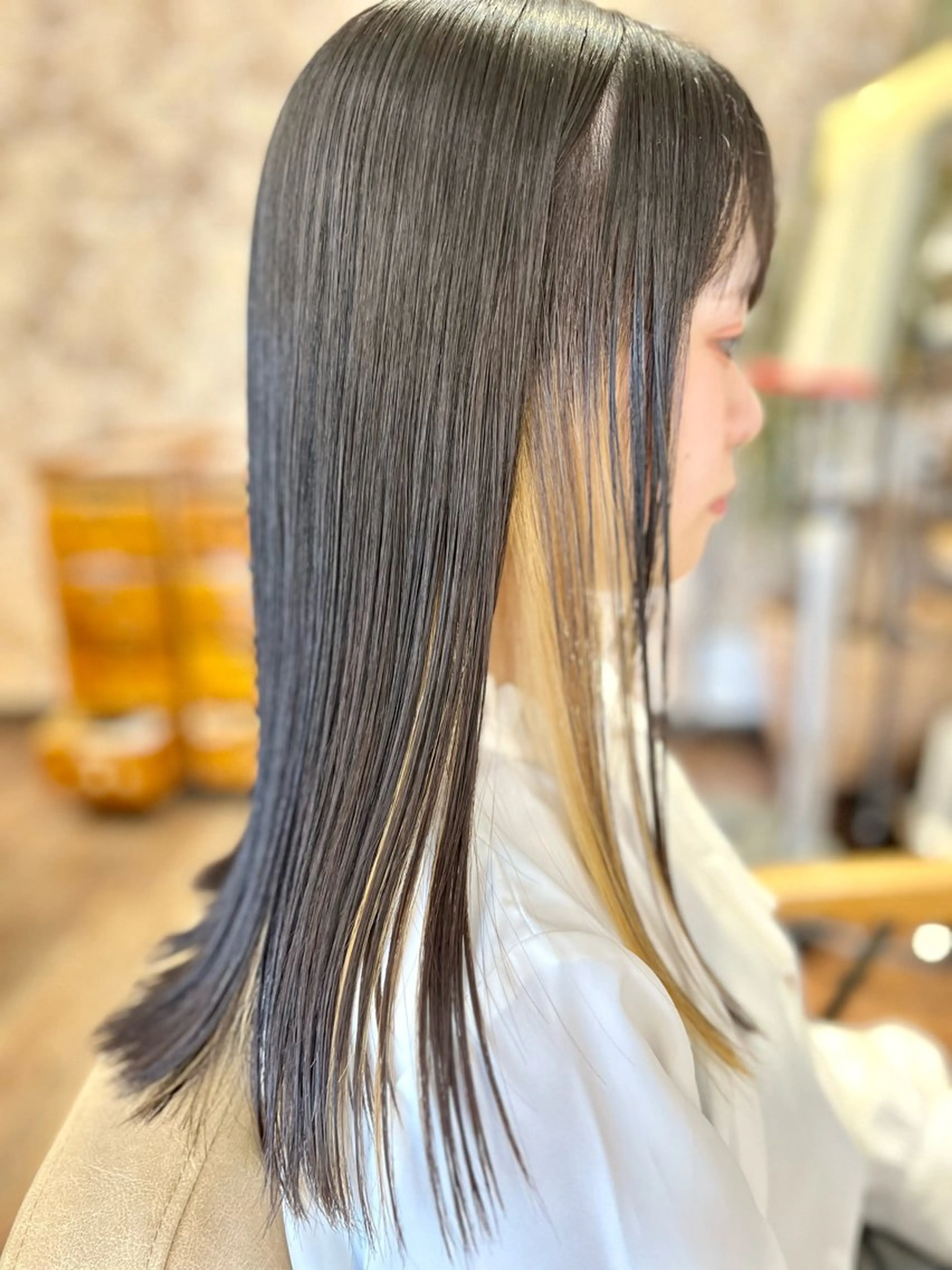 ロング カラー デザインカラー イヤリングカラー ロング トリートメント 遠山 祐樹のヘアスタイル