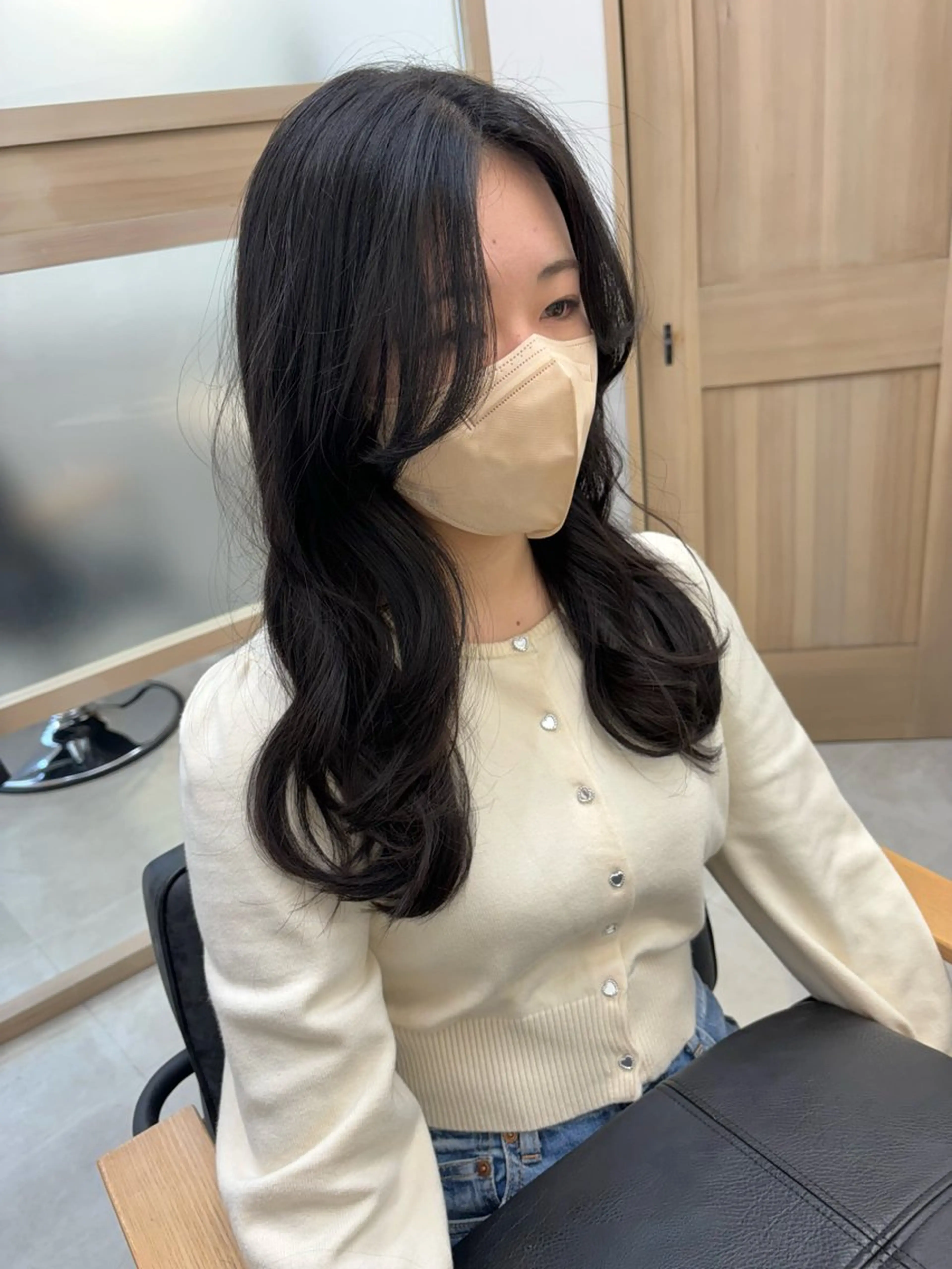 ロング カット 艶髪韓国ヘア 💘小笠原涼華のヘアスタイル