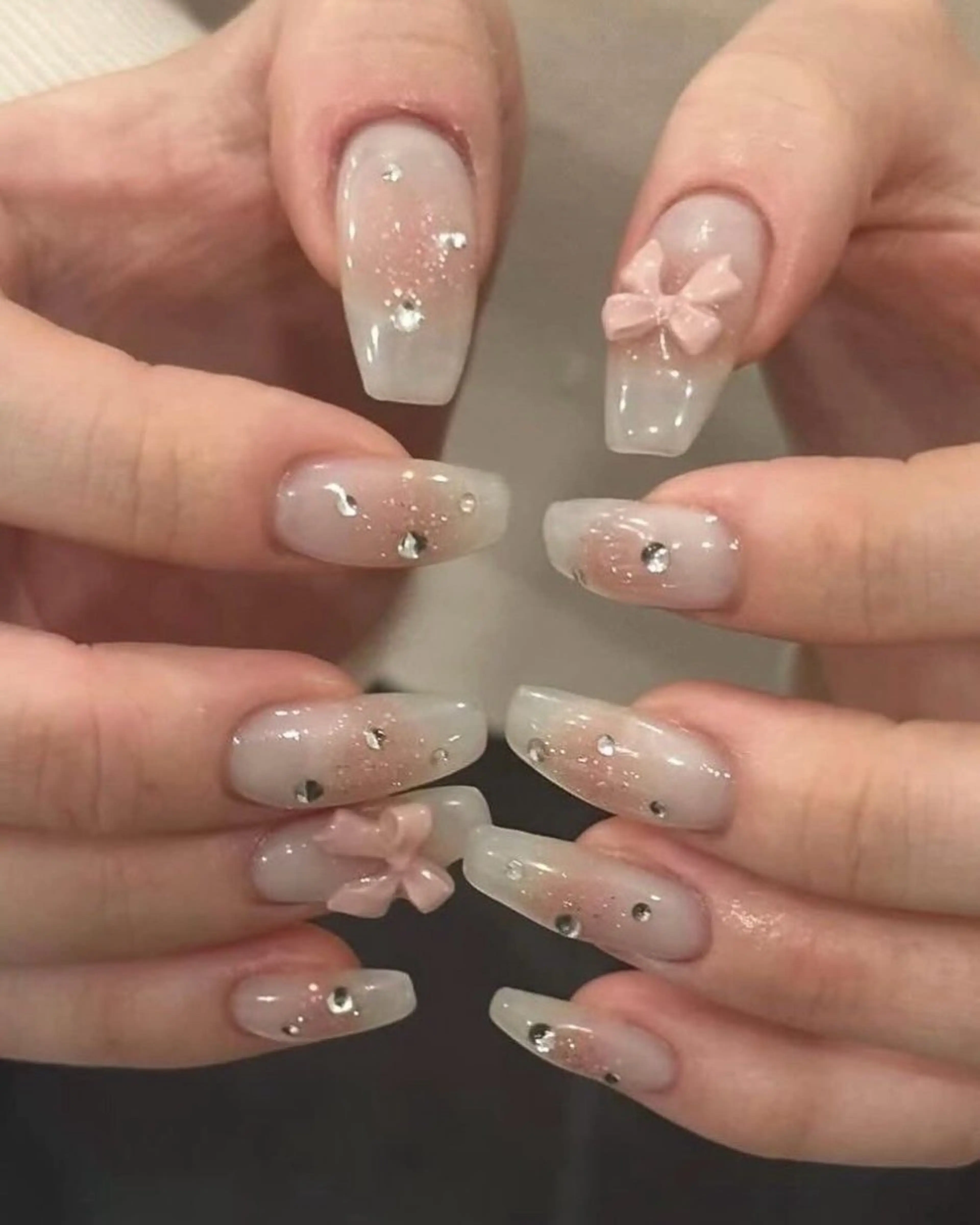 ネイル グラデーション ラメ(グリッター) マグネットネイル ミラーネイル ニュアンスネイル ハンドネイル Lumi de nailsのネイルデザイン