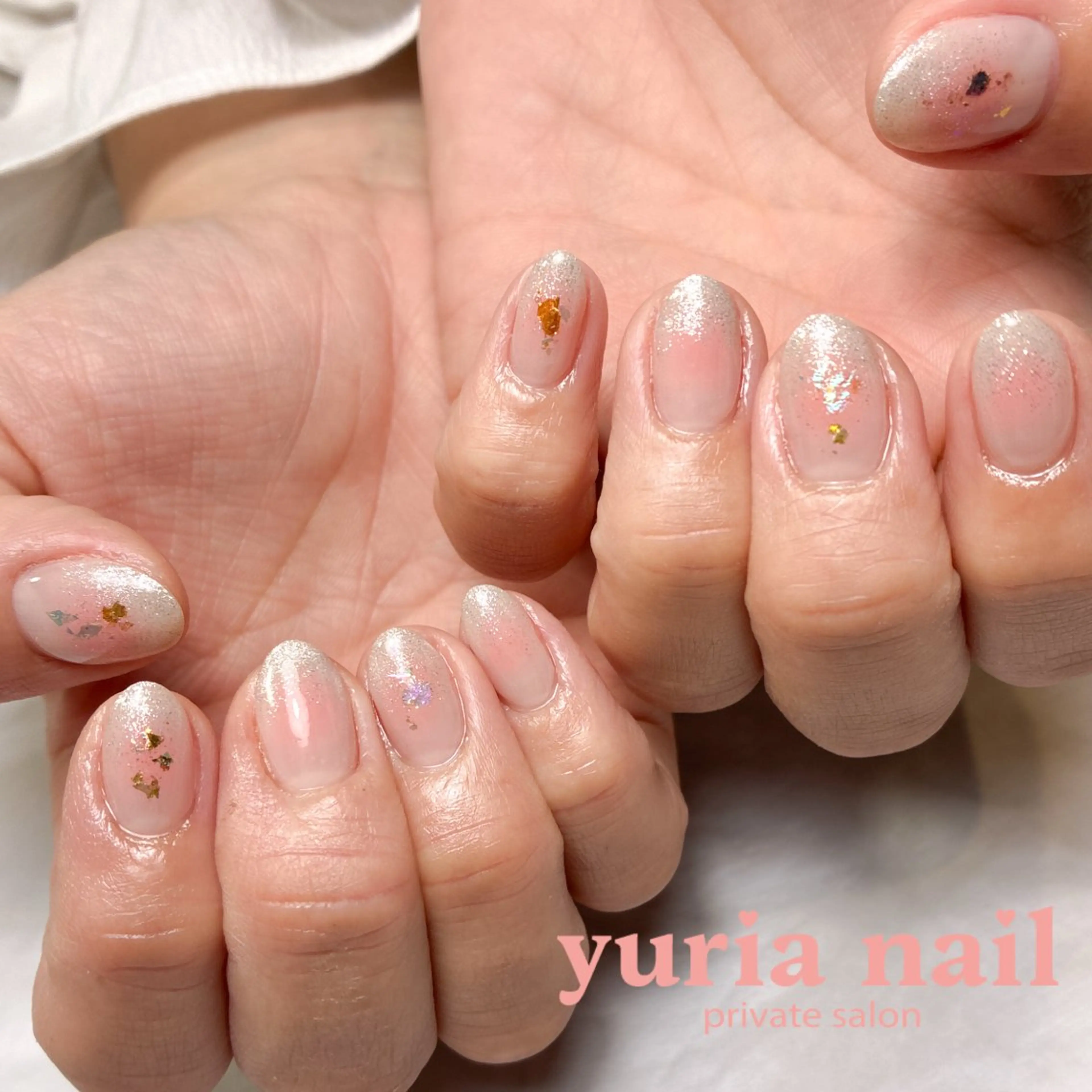 ネイル チークネイル ラメ(グリッター) マグネットネイル 春ネイル ハンドネイル 小林 ゆりあのネイルデザイン