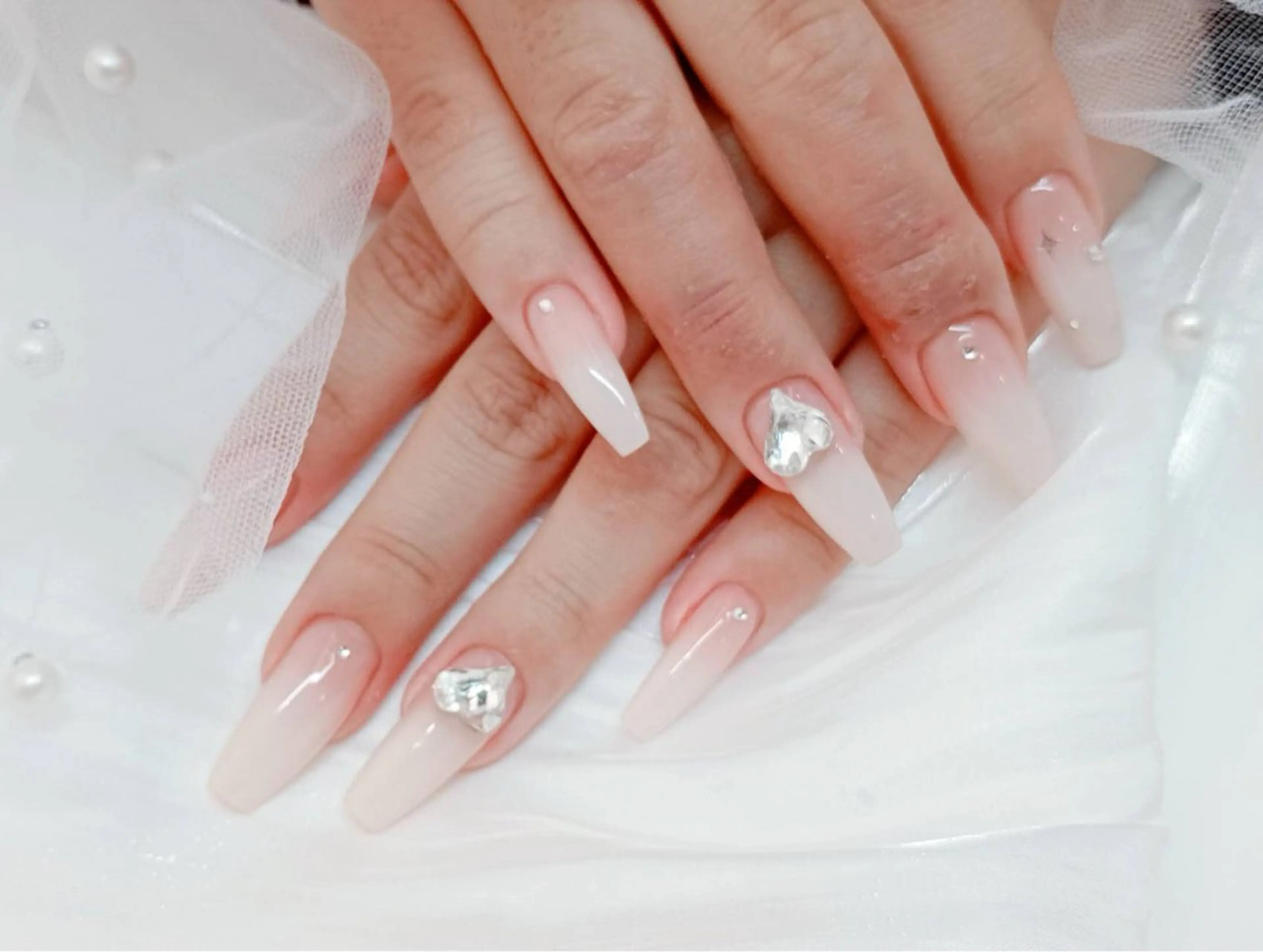 ネイル フットネイル フレンチネイル ジェルネイル ガラスフレンチ 韓国ネイル ハンドネイル ハンドケア The Nail & Eye Lashの眉毛・アイブロウイメージ