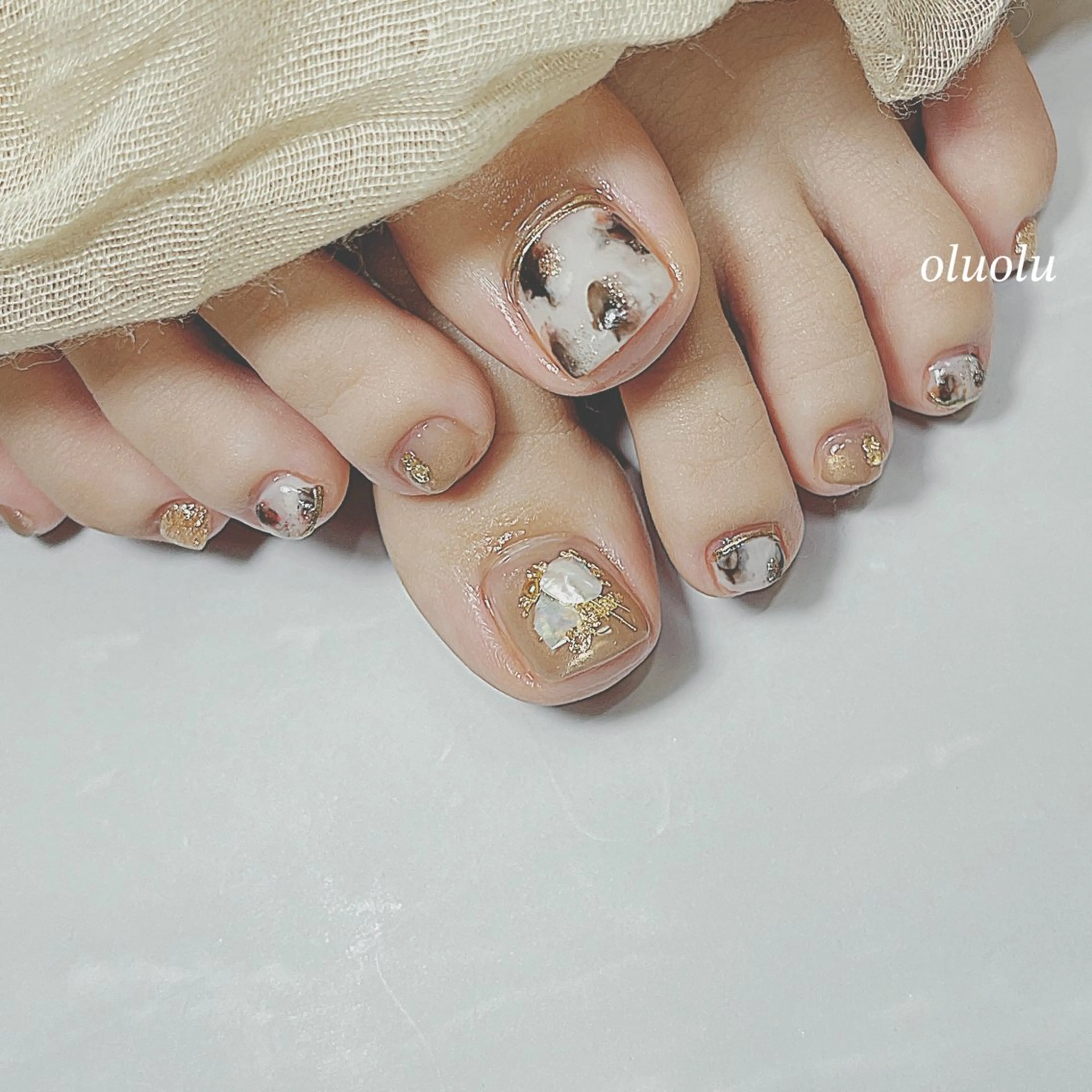 ネイル アートネイル フットネイル ニュアンスネイル 冬ネイル フットネイル 大村 紬華のネイルデザイン