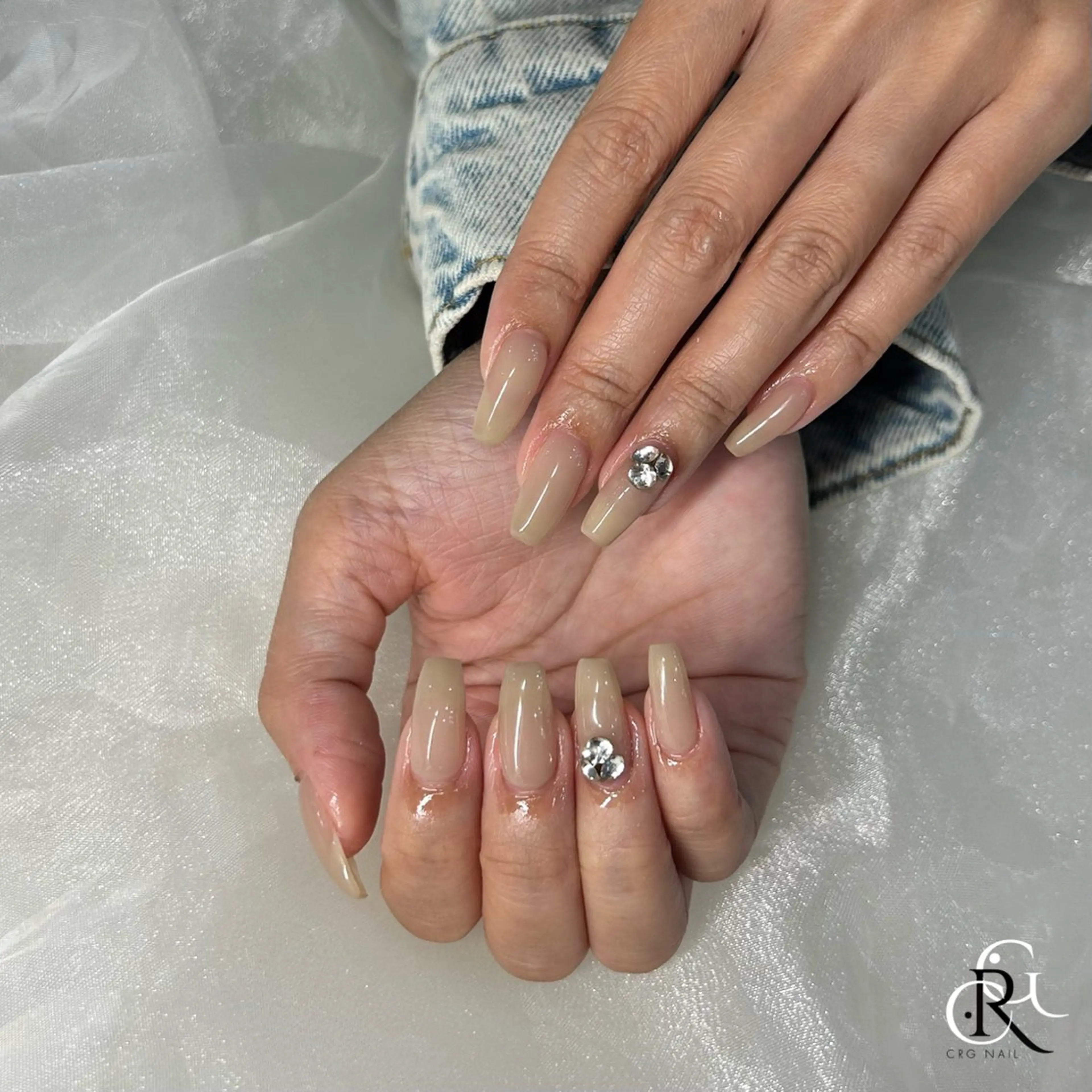 ミディアム ハンドネイル CRGNAIL RENAのネイルデザイン