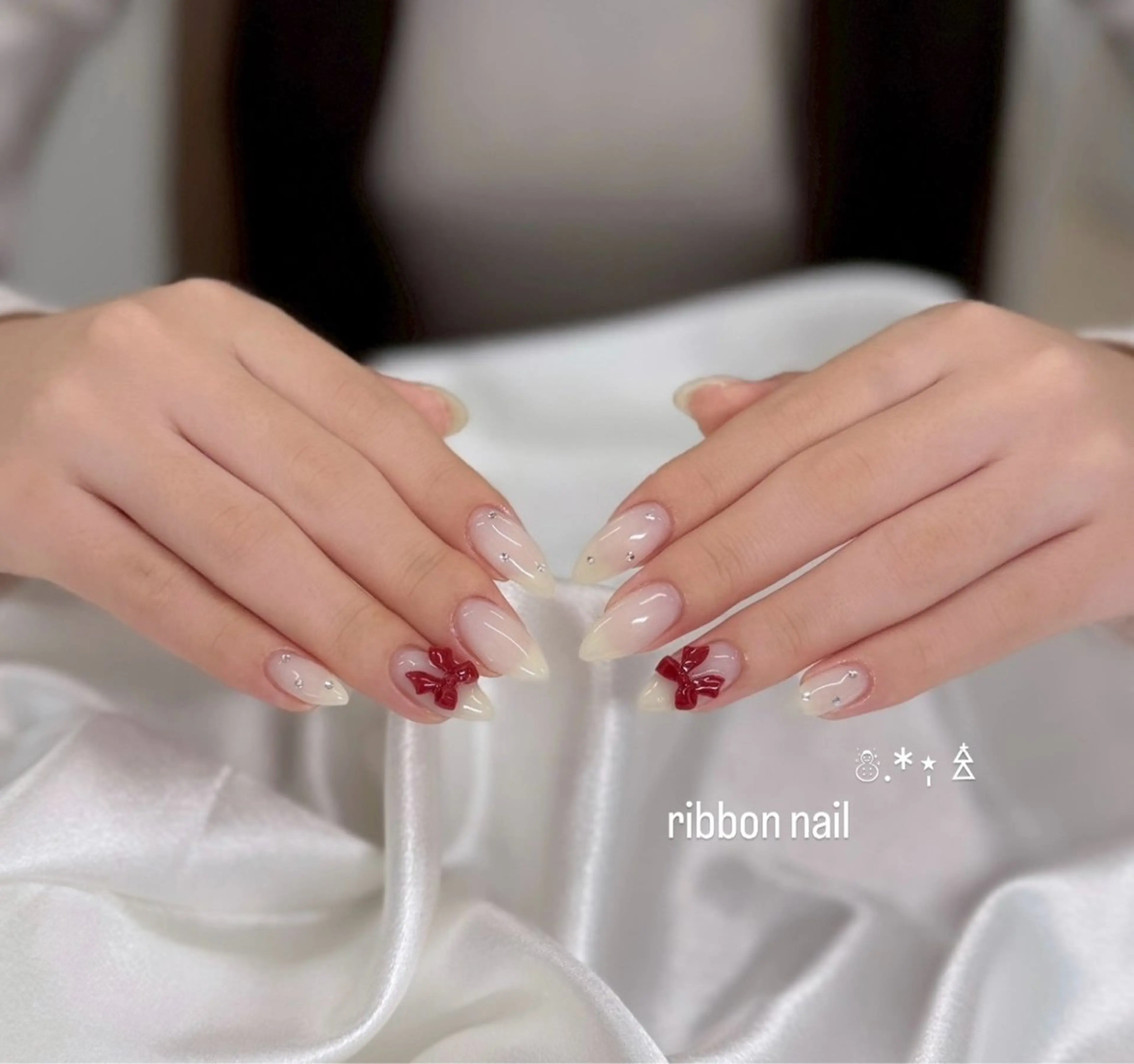 ネイル フラッシュネイル フラッシュマグ キラキラネイル 韓国ネイル ロングネイル Moana manamiのネイルデザイン