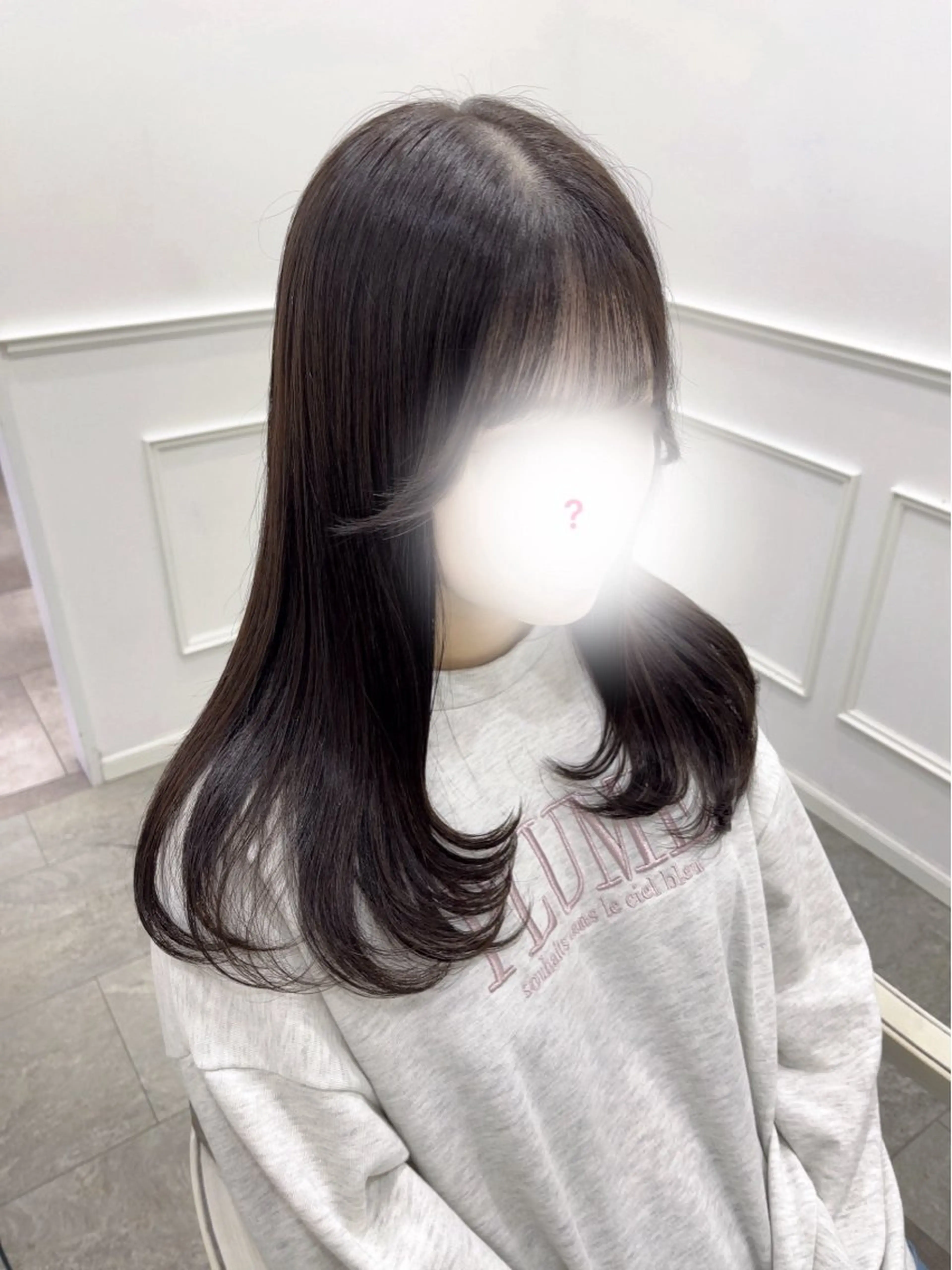 ロング カラー 新井 凪のヘアスタイル