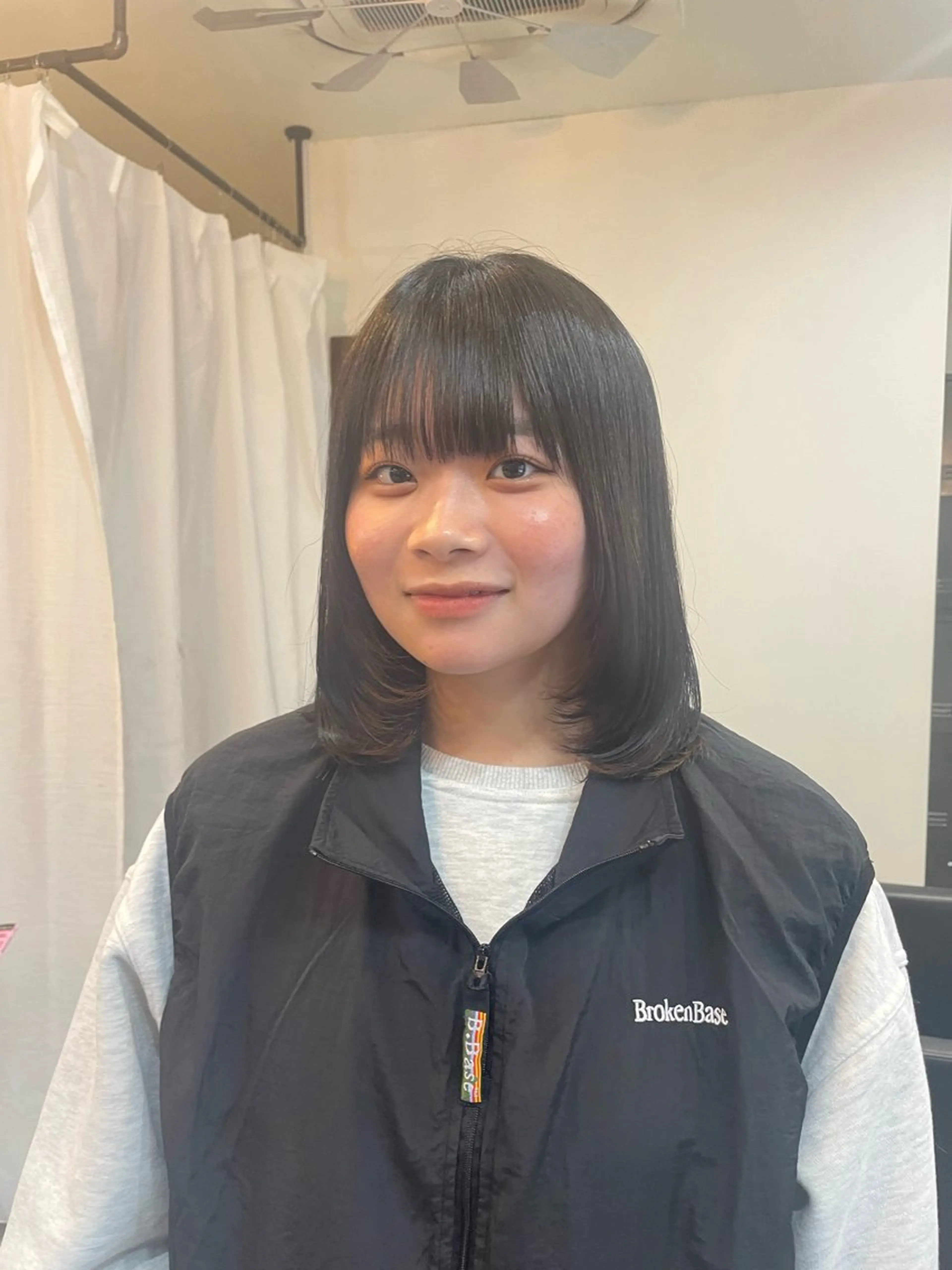 ショート 顔周りカット カット ヘアカラー 顔周りカット 🎀サヤカ🎀のヘアスタイル