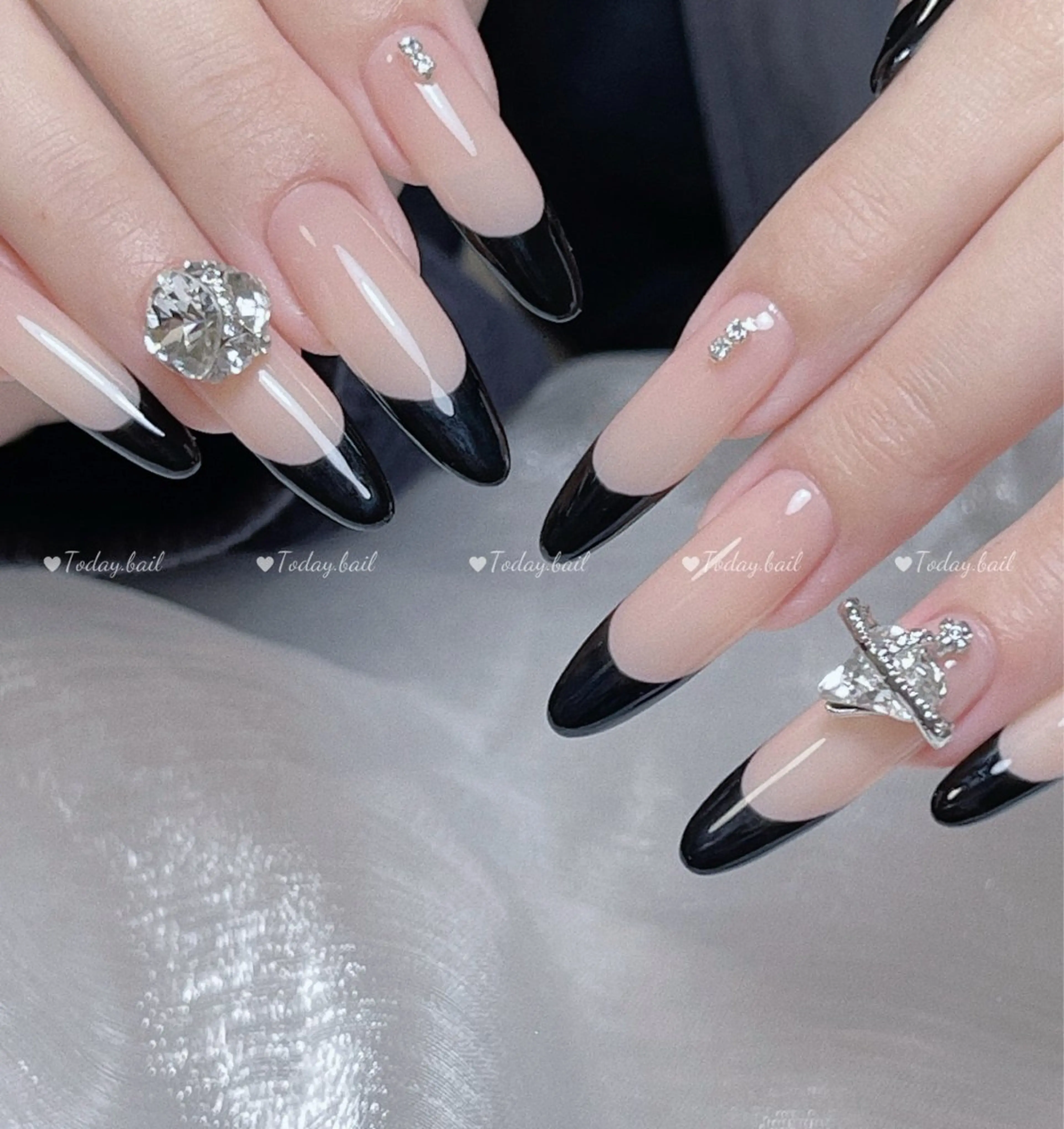 ネイル ジェルネイル ハンドネイル 🎀Today nail💅のネイルデザイン