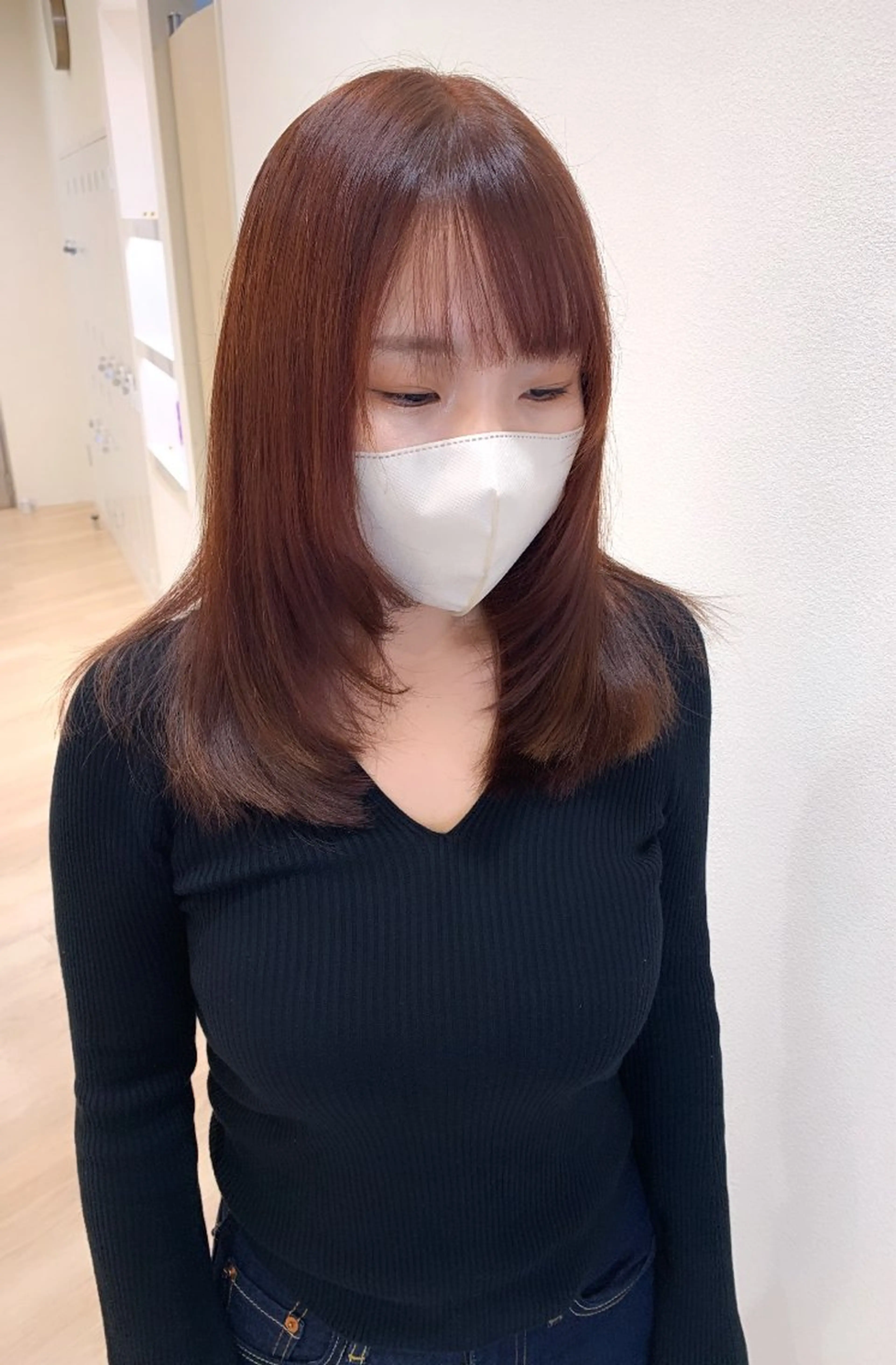 ミディアム 顔まわりレイヤー 顔周りカット レイヤーカット 丹野 圭太のヘアスタイル