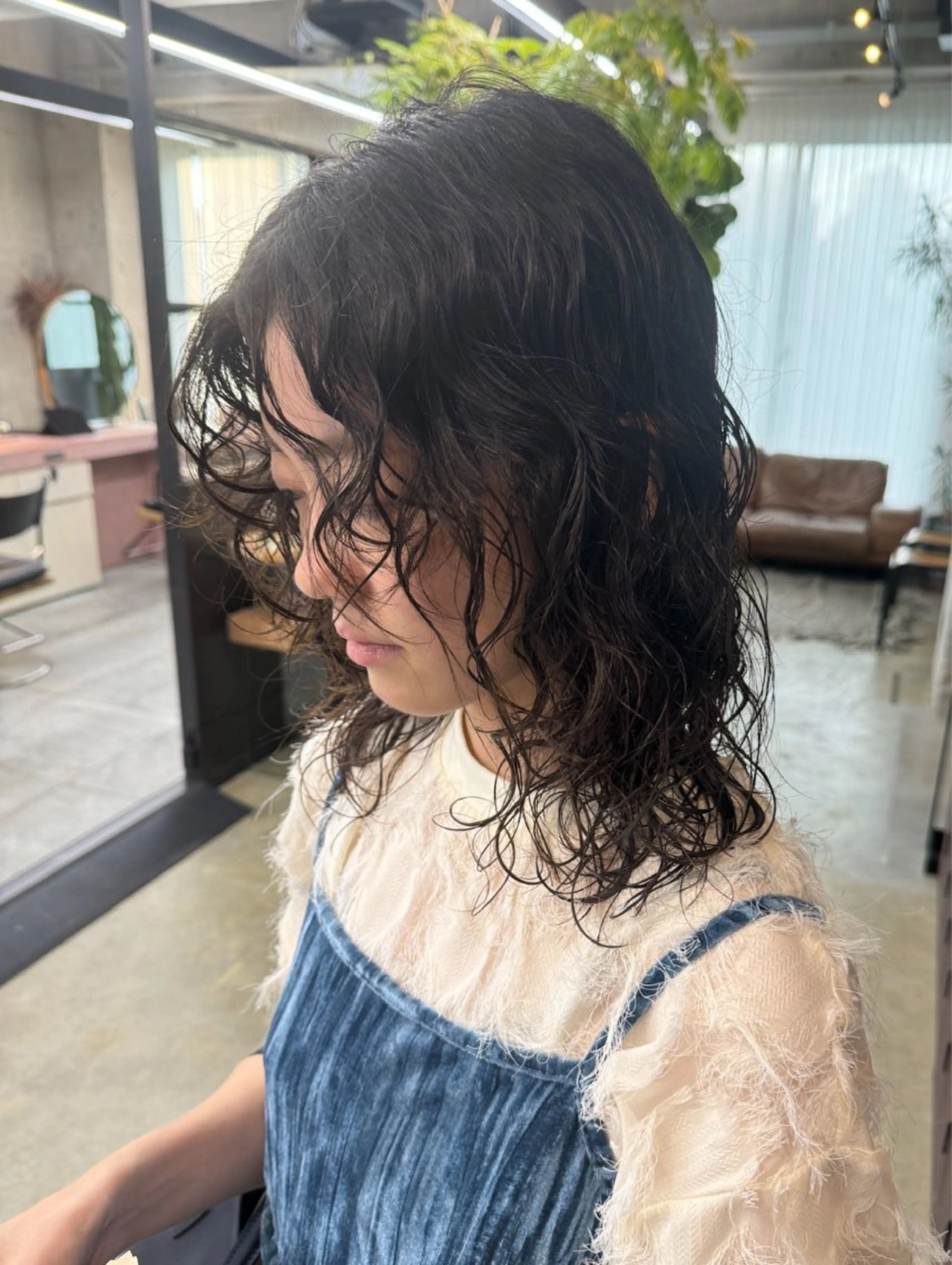 ミディアム パーマ カット ヘアカラー パーマ トリートメント 森田遥奈/透明感カラ ー/似合わせカットのヘアスタイル