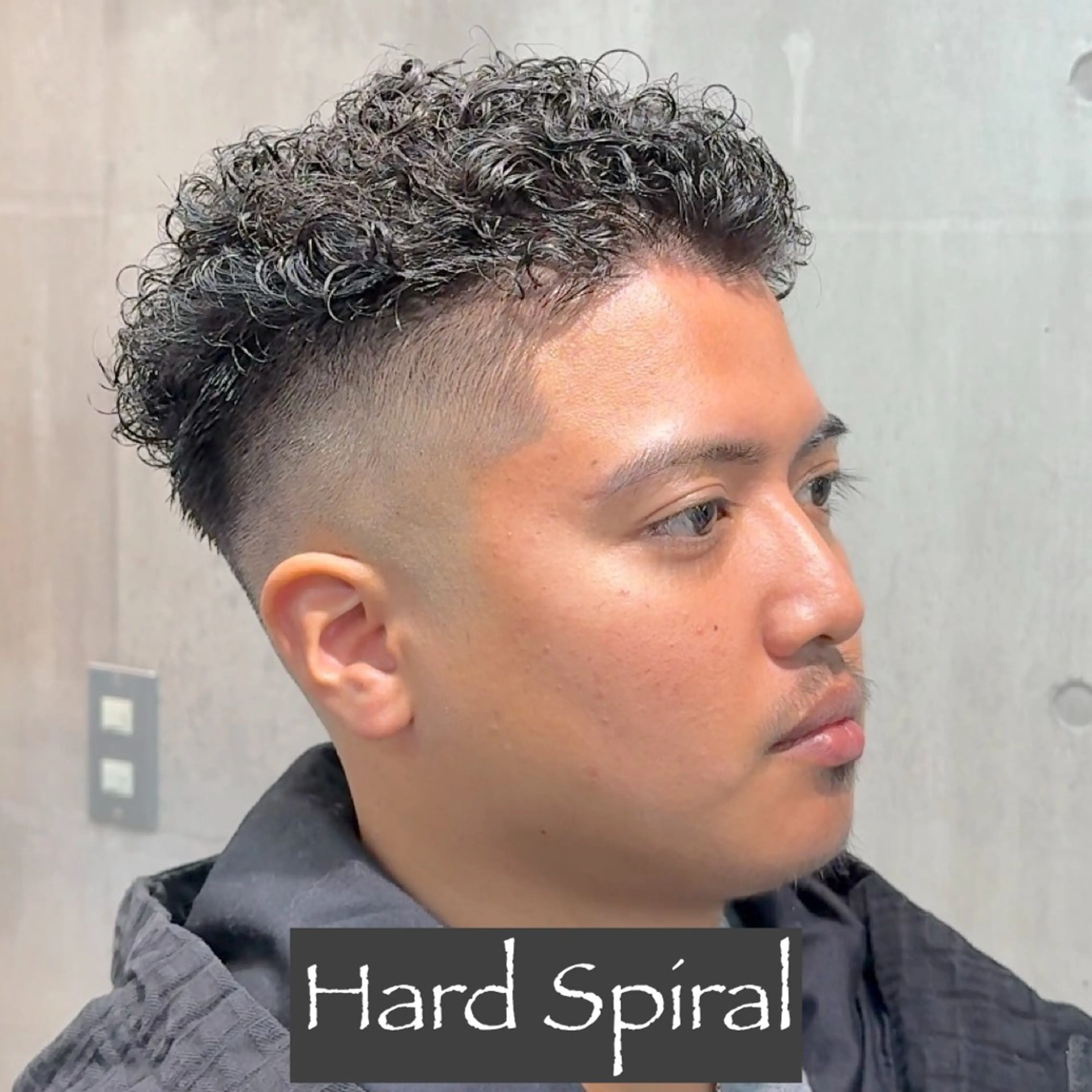 ショート パーマ ヘアアレンジ メンズ MENIN メンズ サロン　望月　涼太のヘアスタイル