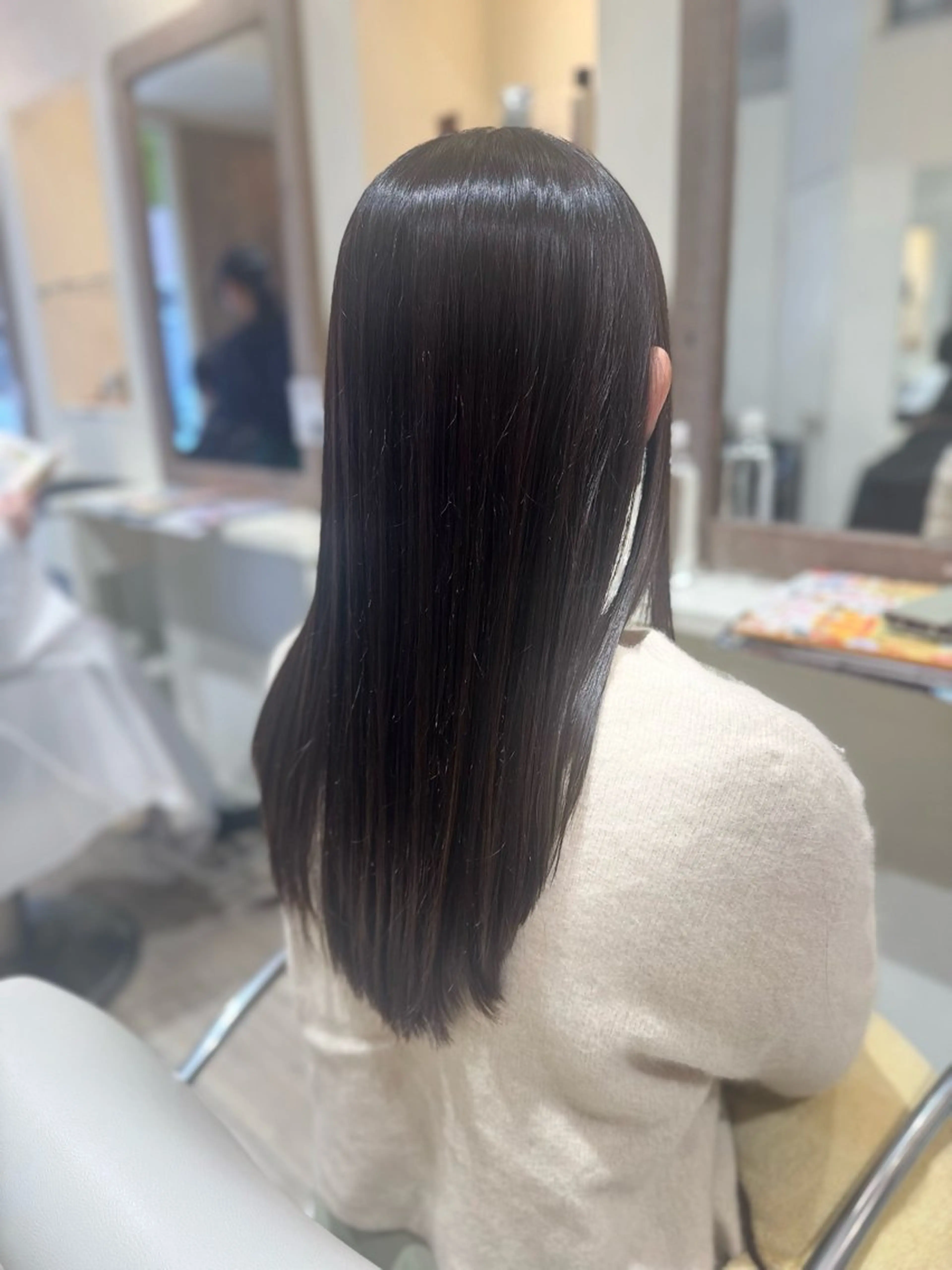 ロング カット 縮毛矯正 NICCOLO室見 Erinaのヘアスタイル