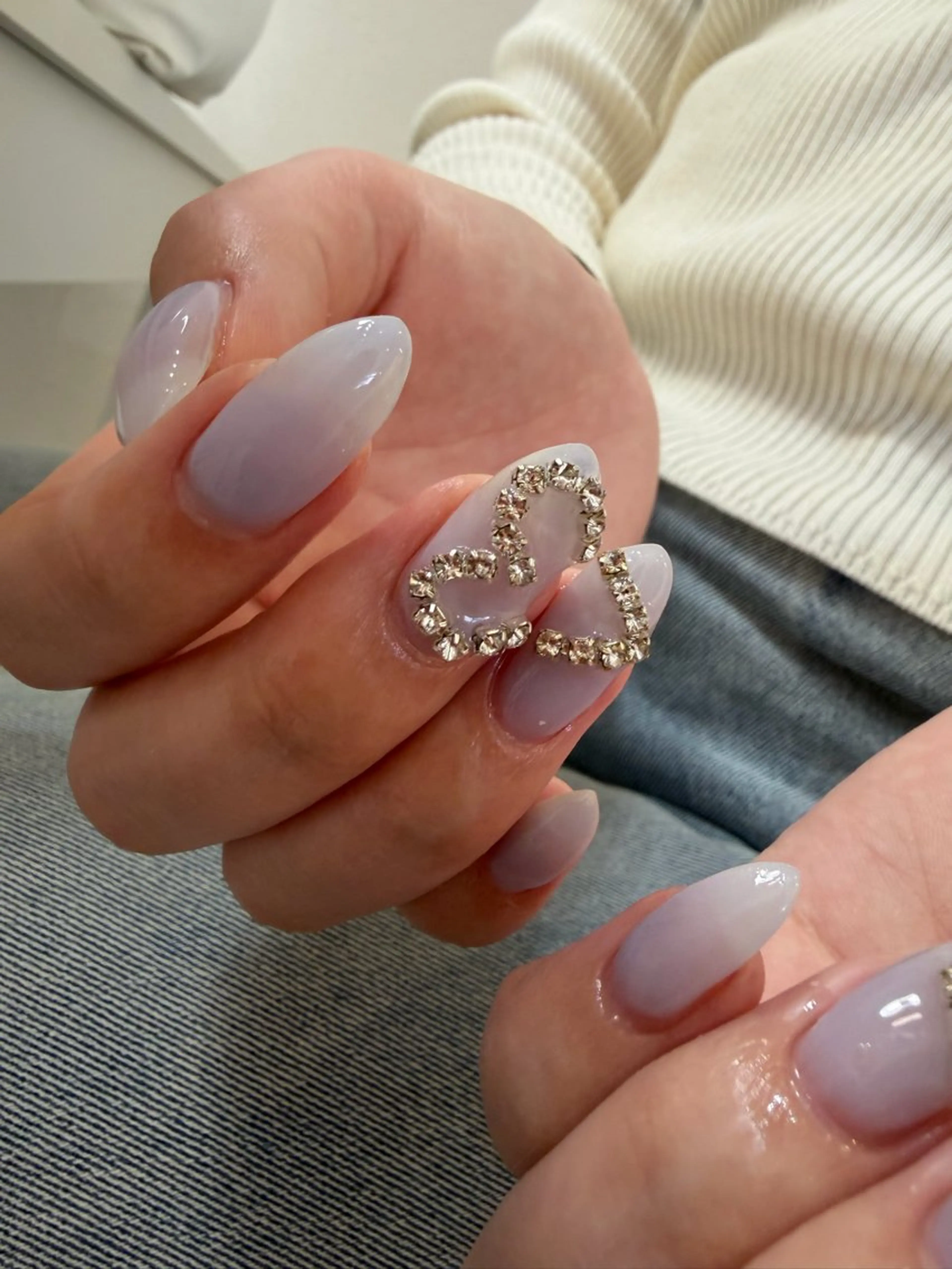 ネイル ハート WHITE NAIL Nanamiのネイルデザイン