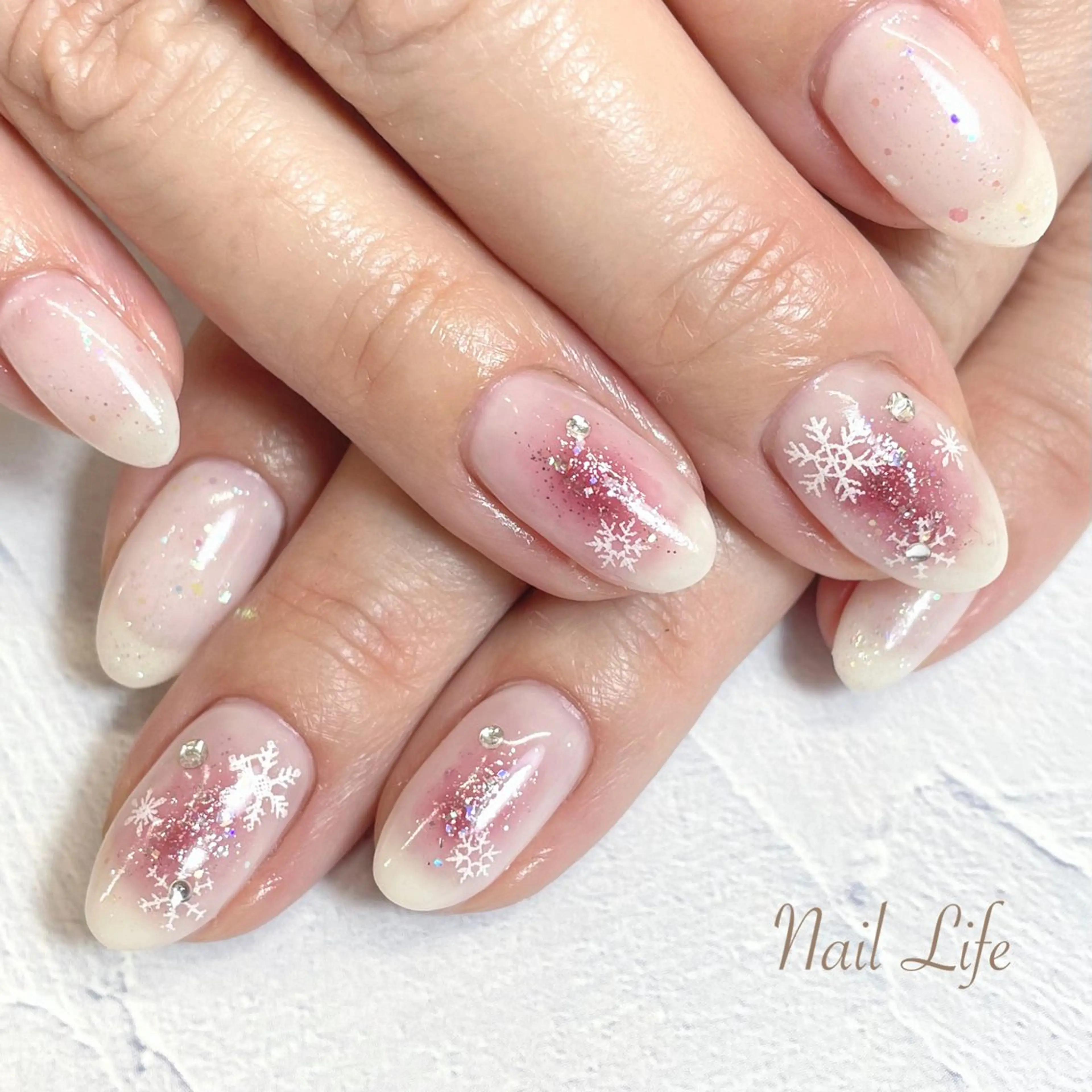 ネイル チークネイル 大嶋 めぐみのネイルデザイン