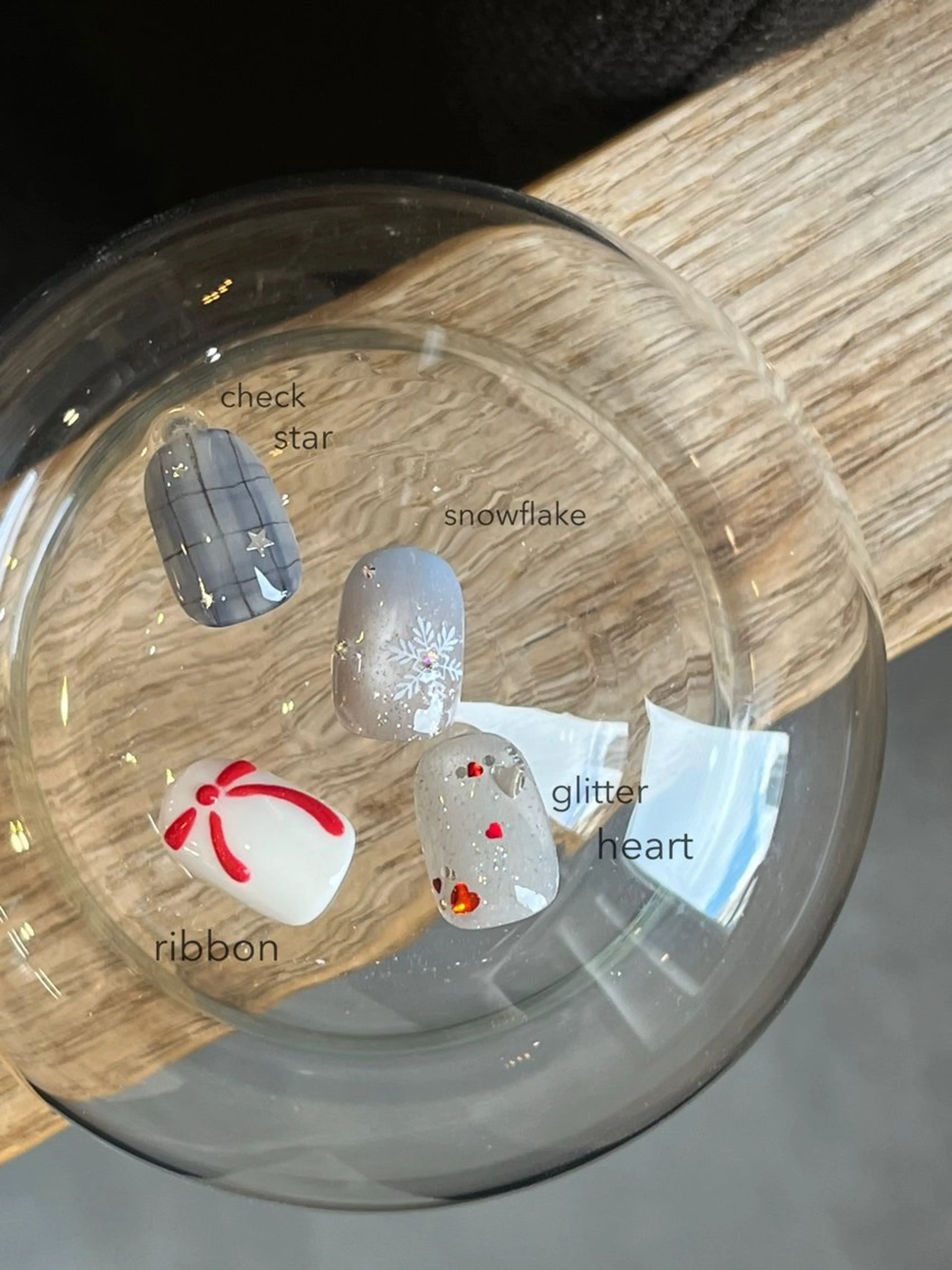 ネイル +vico Reiのネイルデザイン