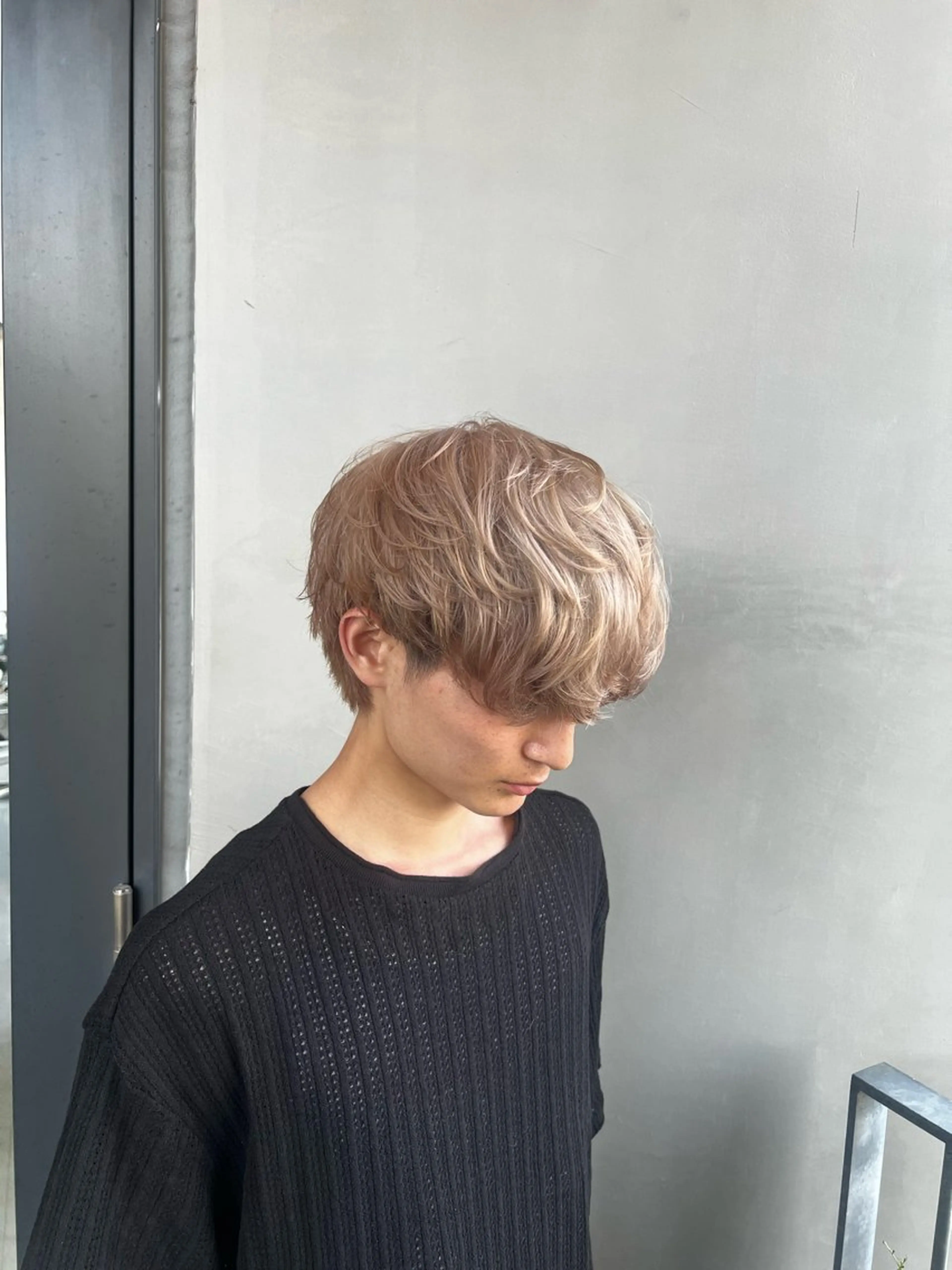 カラー メンズ カット ヘアカラー トリートメント ダブルカラー寒色系 ボリューム改善ハヤトのヘアスタイル