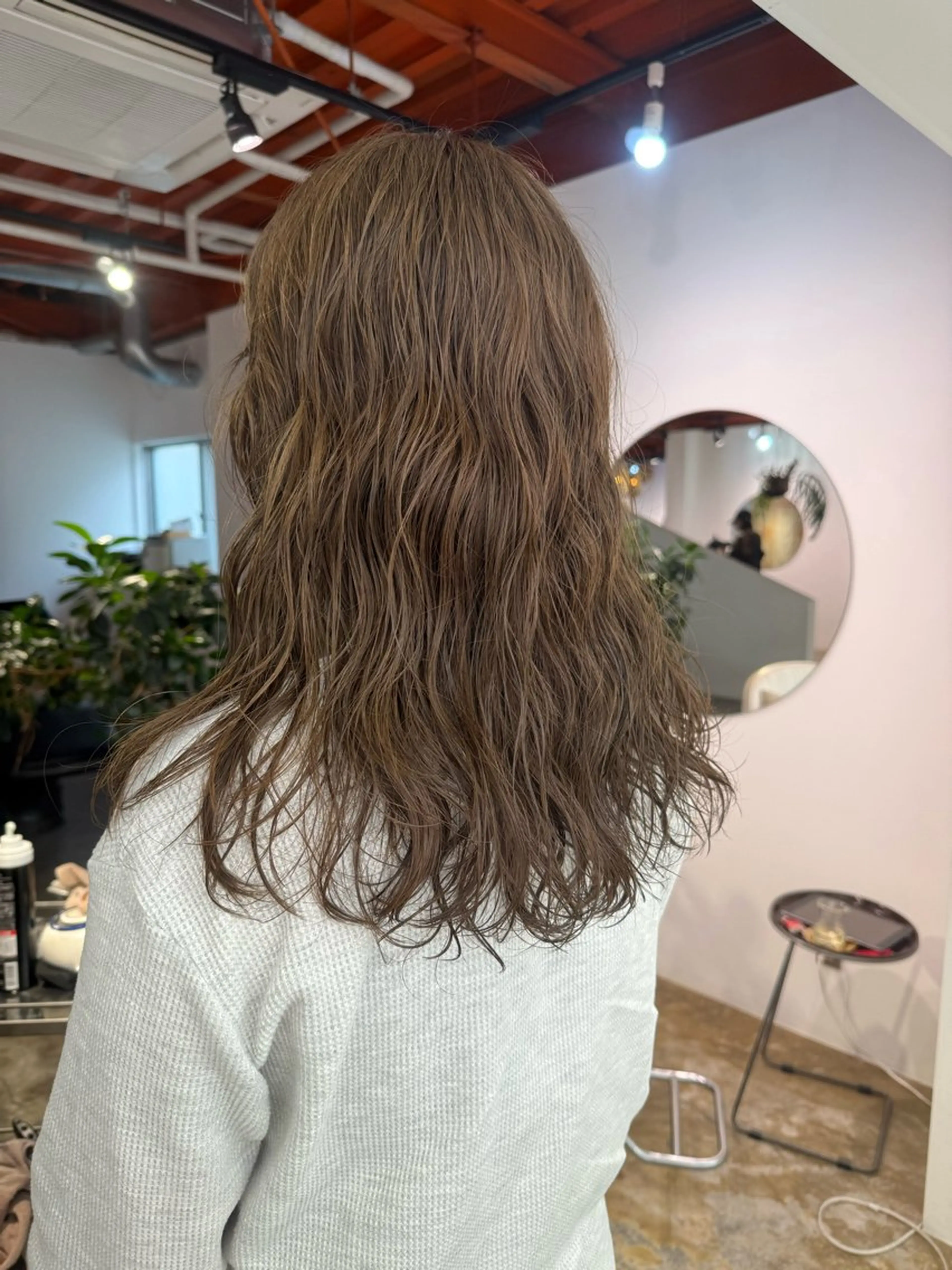 ロング カラー パーマ ベージュカラー カット ヘアカラー トリートメント 小野江 祐李のヘアスタイル