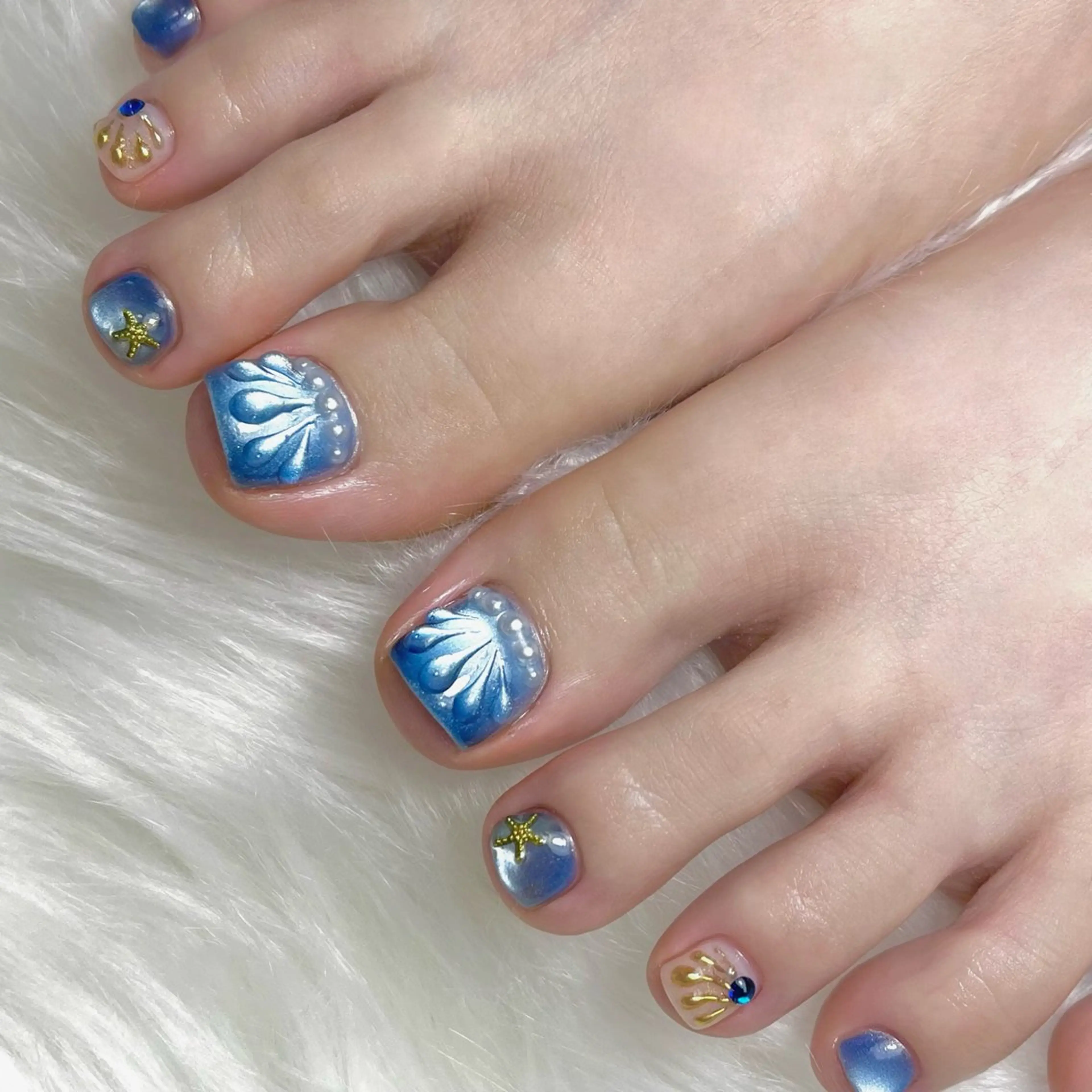 ネイル フットネイル 児玉 茉緒のネイルデザイン