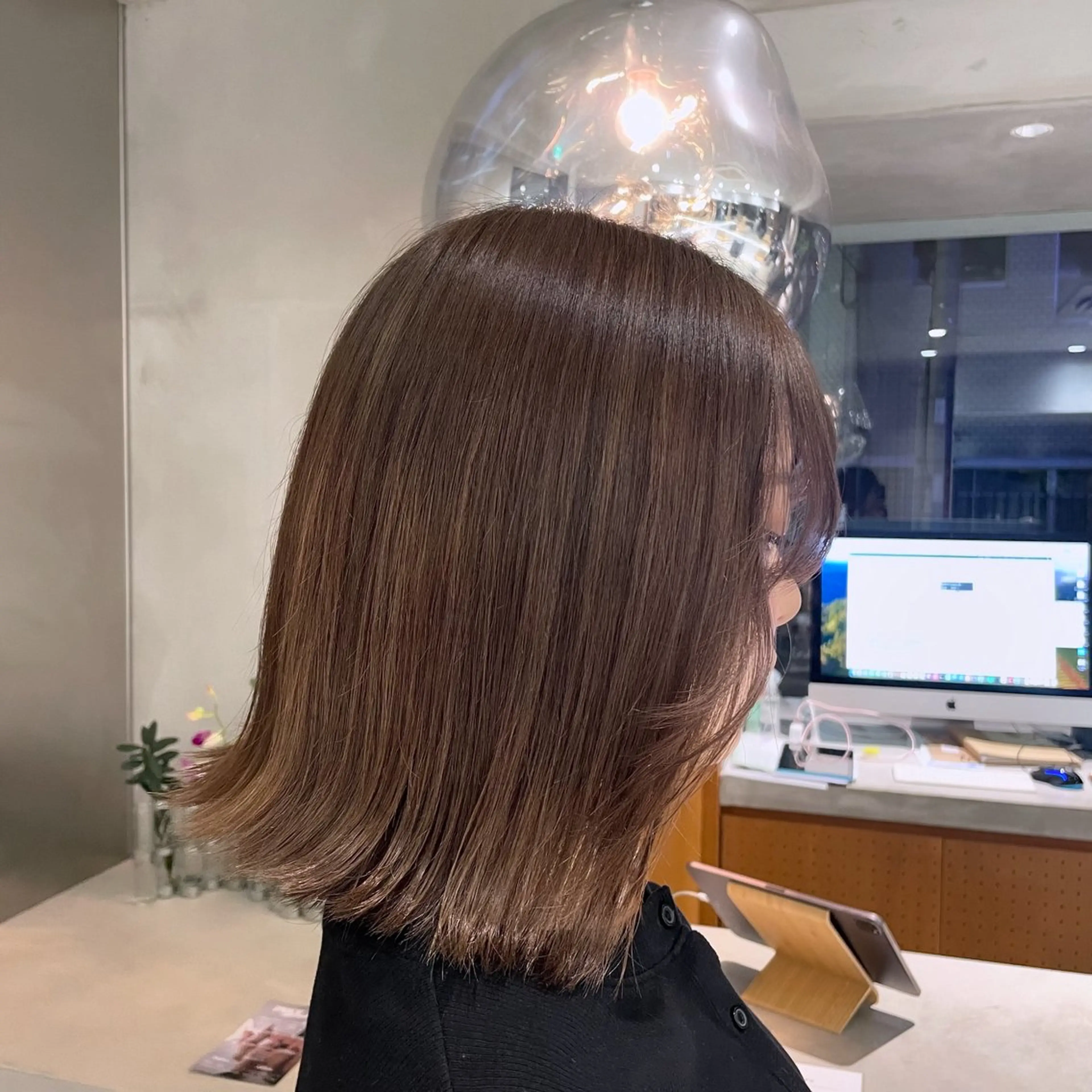 ミディアム カット ヘアカラー 後藤 香乃のヘアスタイル