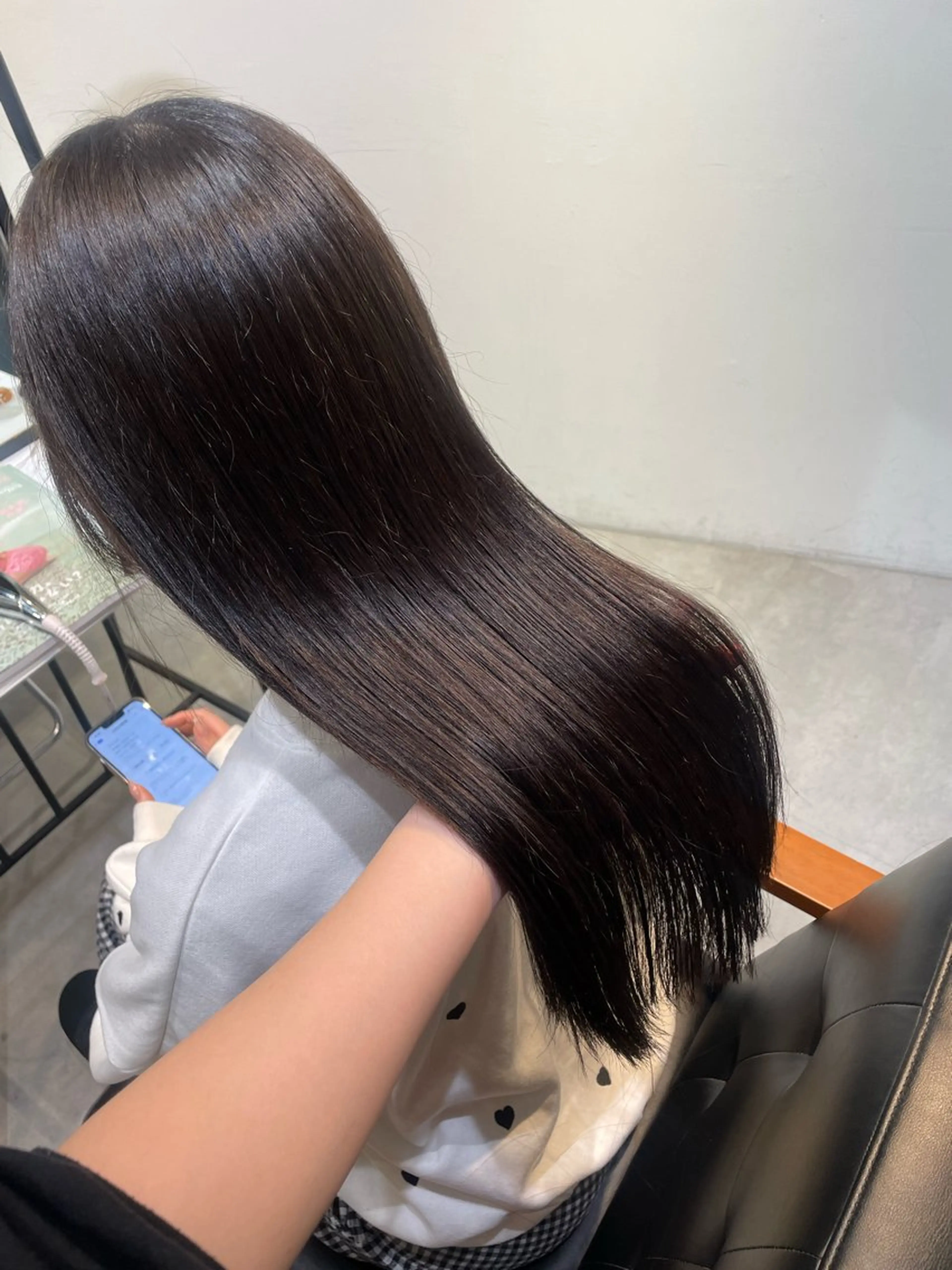 【 ⚡️2月限定価格⚡️ 】強い癖やうねり、髪の広がりが気になるあなたへ🩵ストレートパーマ🫧の写真