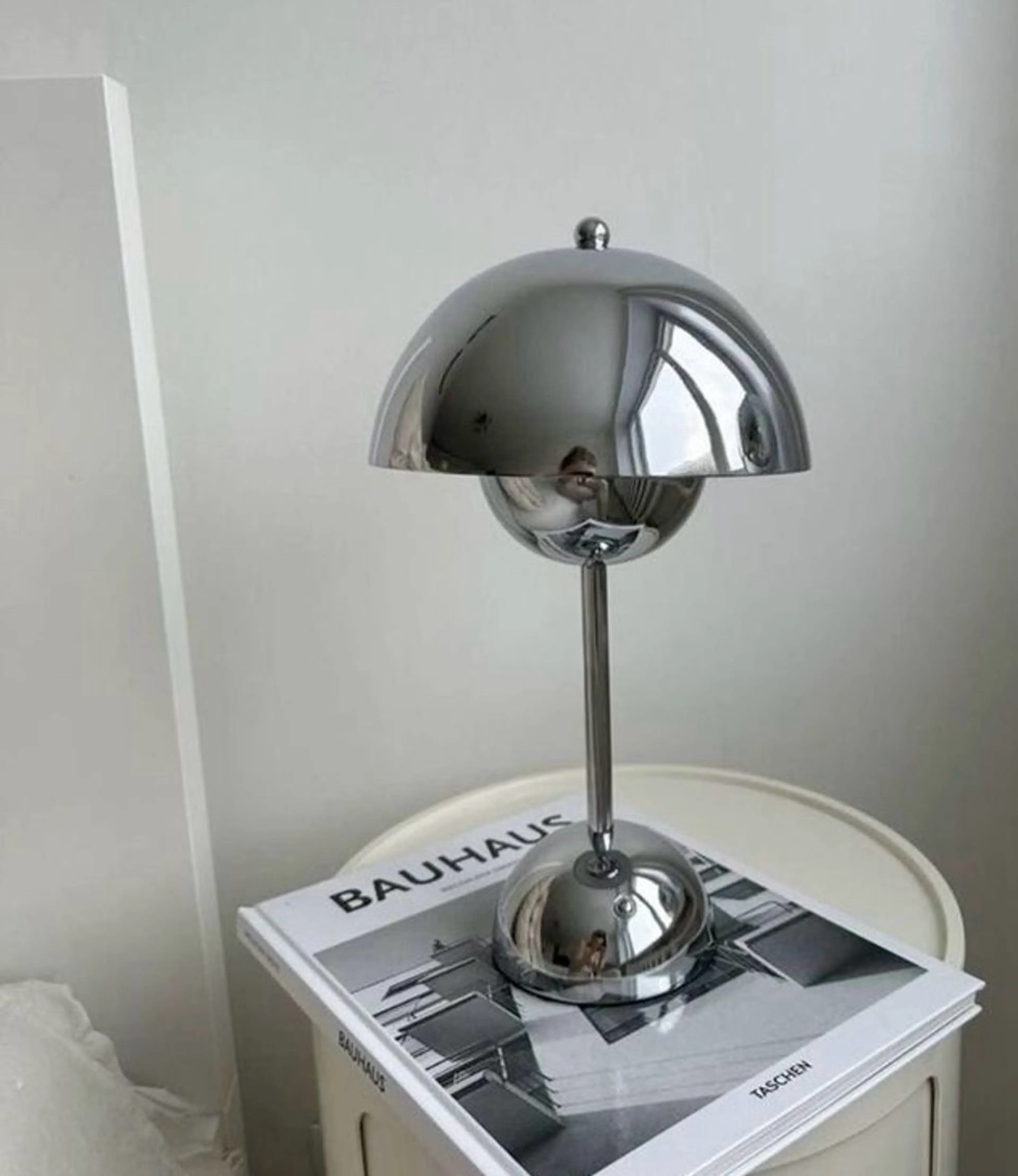 レイヤー／ハイトーン /透明感/AKARIのヘアスタイル