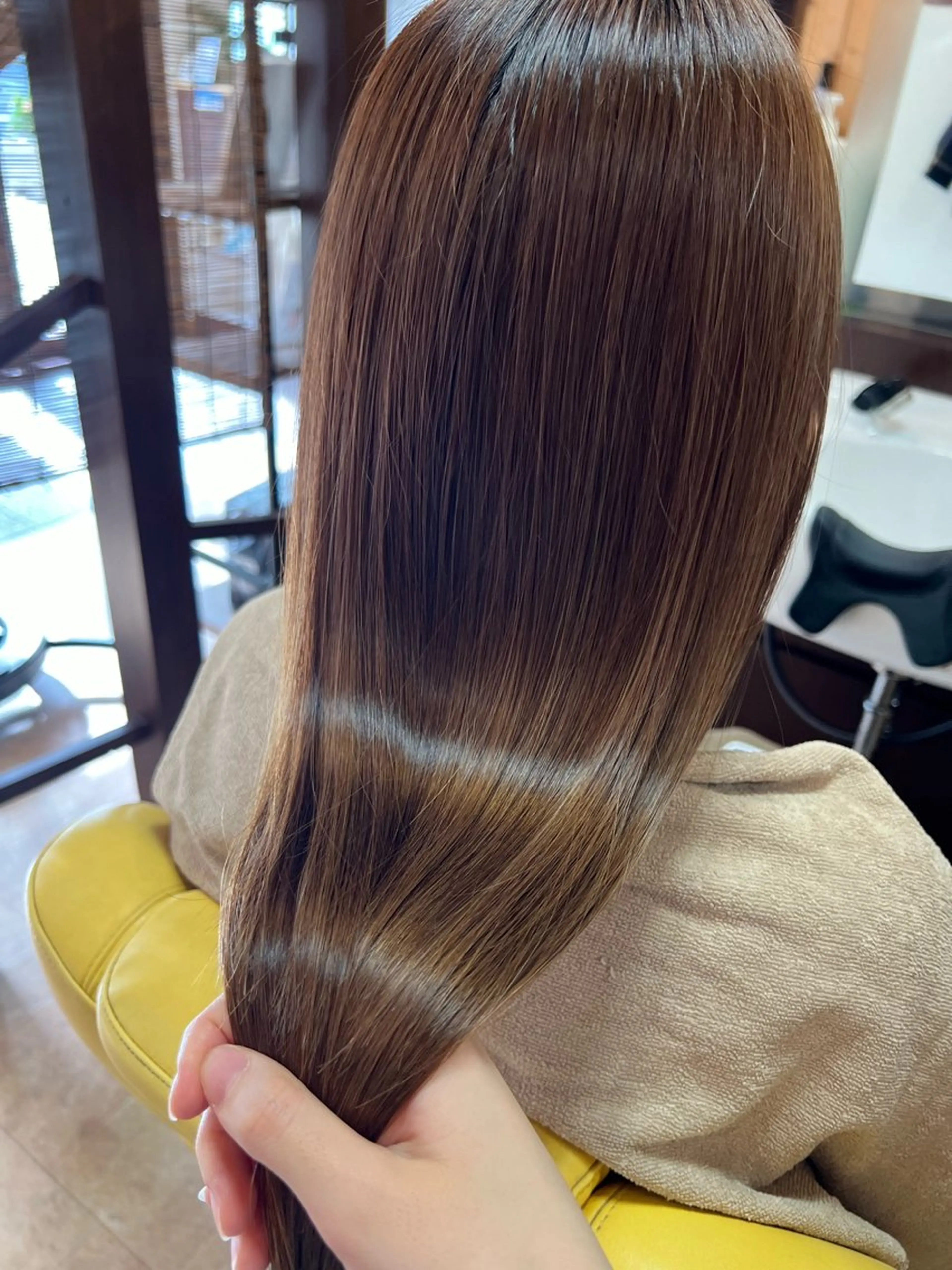 ロング カラー bh.maara デザイン／ハイトーンのヘアスタイル