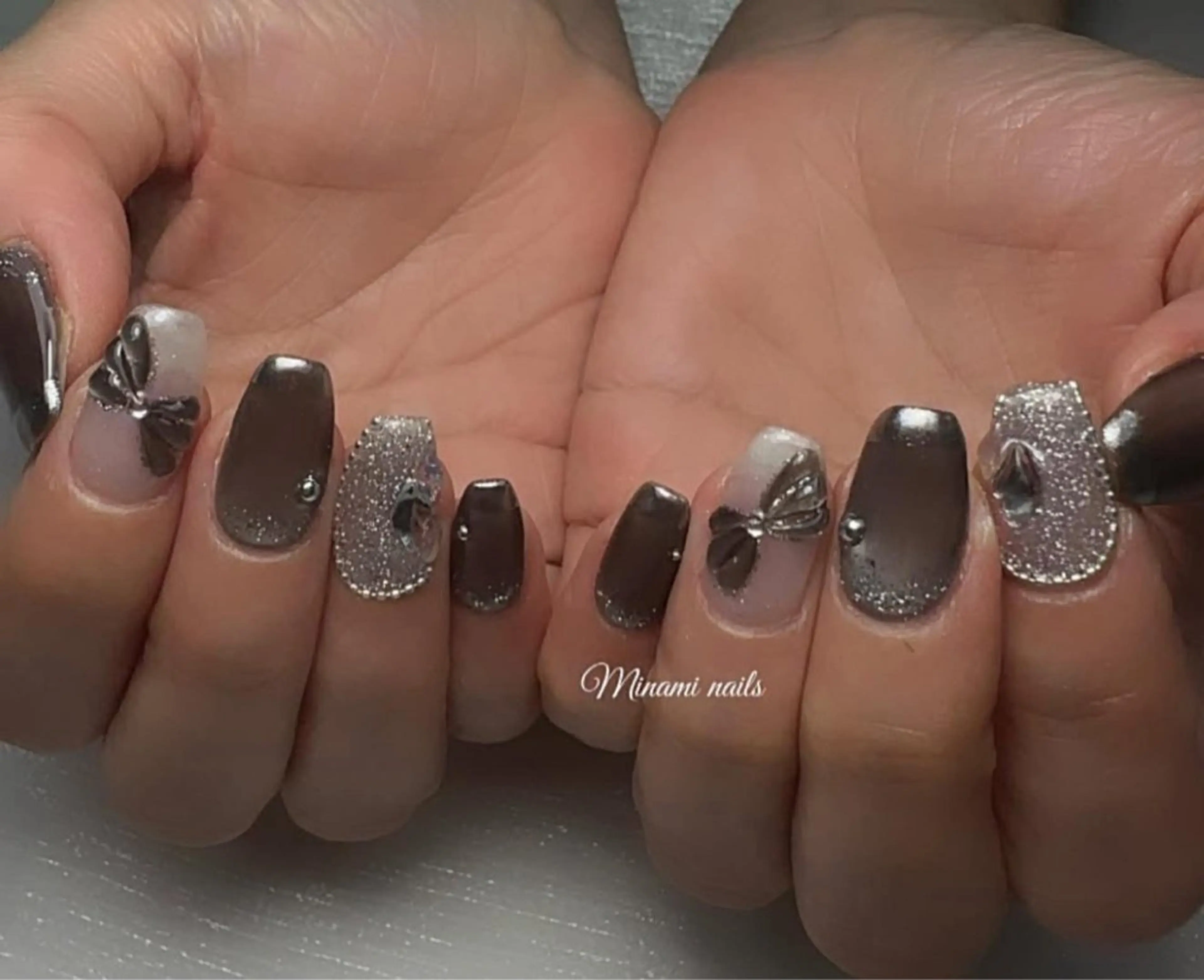 ネイル アートネイル オーロラネイル ガーリー キラキラネイル 韓国ネイル ハンドネイル Minami Nailsのネイルデザイン